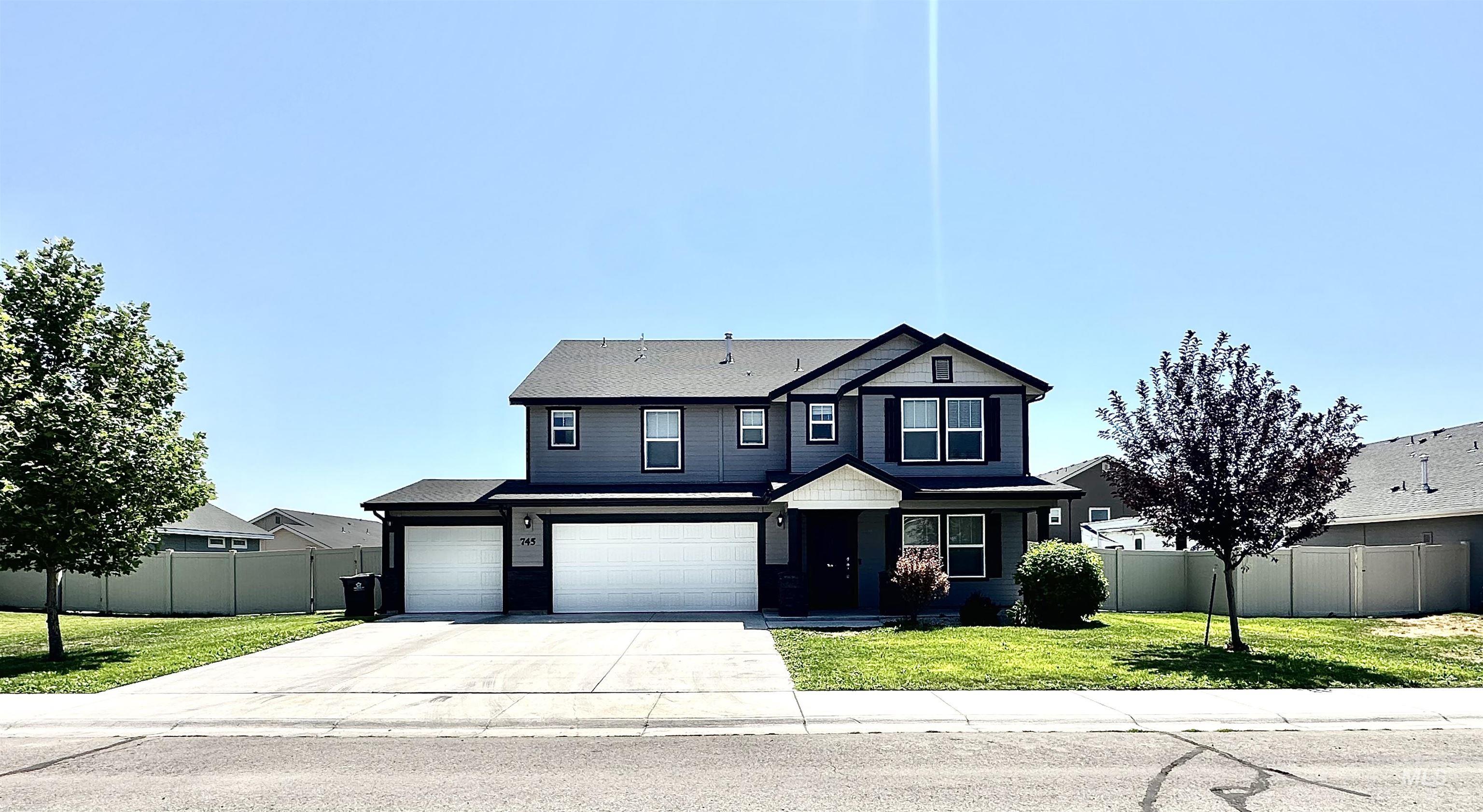 745 SW Inby, Mountain Home, Idaho 83647, 4 Bedrooms, 3.5 Bathrooms, Residential For Sale, Price $493,000, 98996439