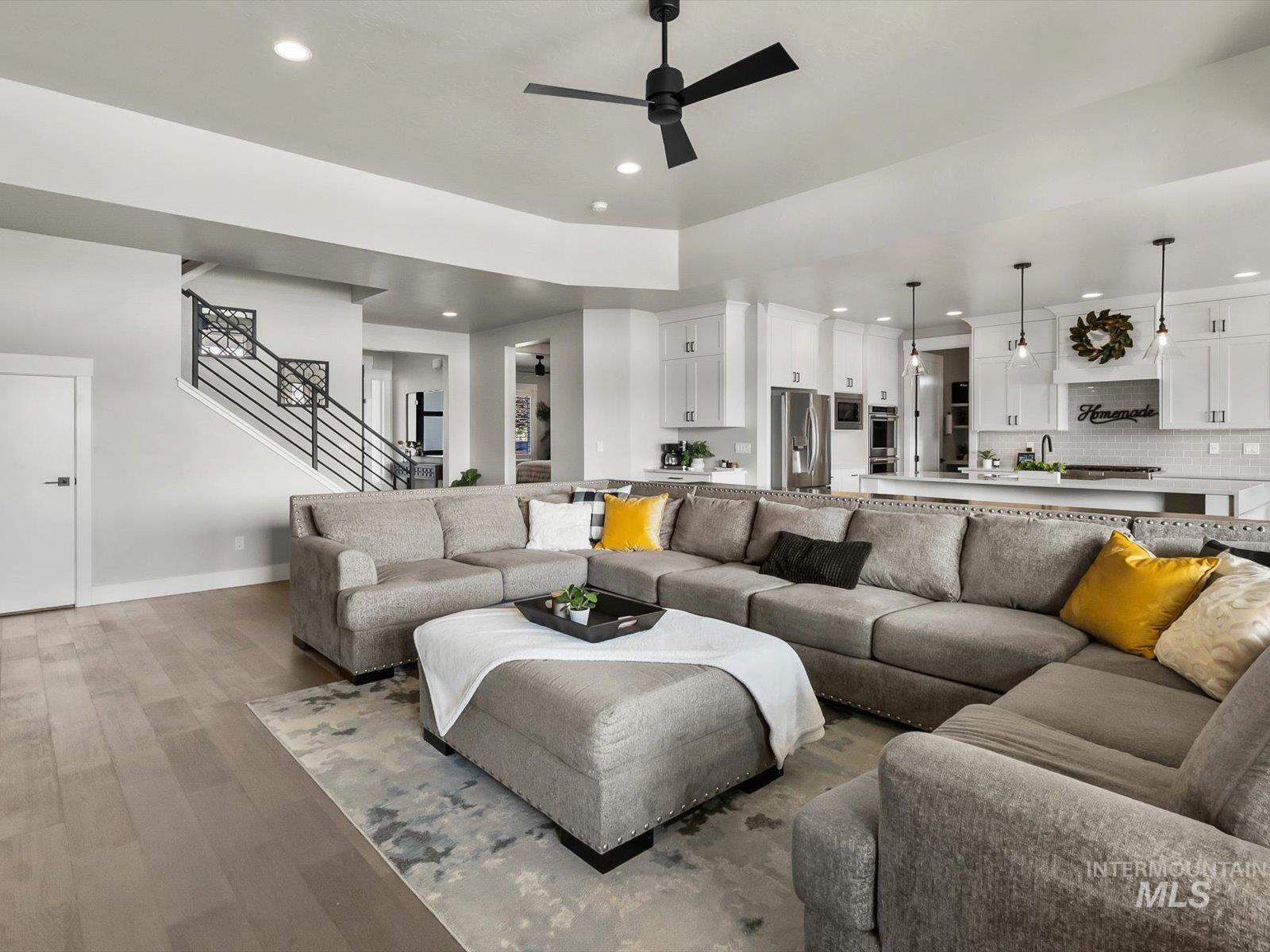10421 W Otter Rock Dr, Star, Idaho 83669, 4 Bedrooms, 3.5 Bathrooms, Residential For Sale, Price $1,699,000, 98996442