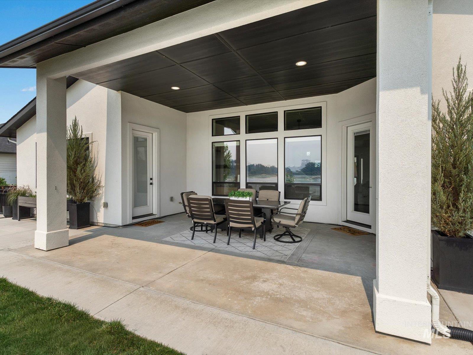 10421 W Otter Rock Dr, Star, Idaho 83669, 4 Bedrooms, 3.5 Bathrooms, Residential For Sale, Price $1,699,000, 98996442