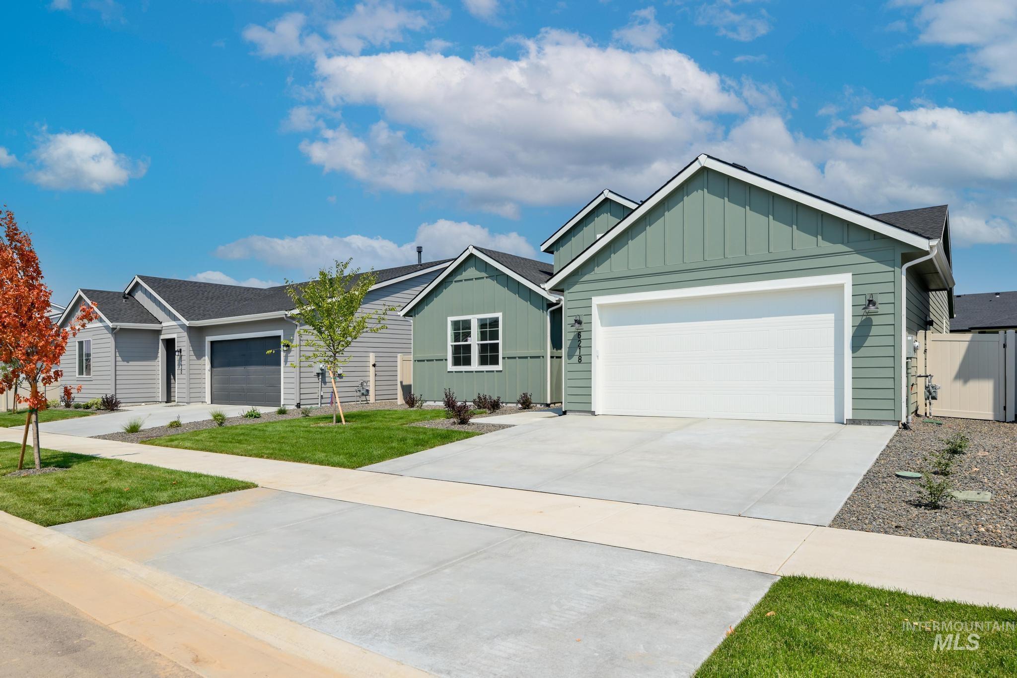6218 W Snow Currant St, Meridian, Idaho 83646, 3 Bedrooms, 2 Bathrooms, Residential For Sale, Price $559,000,MLS 98996443
