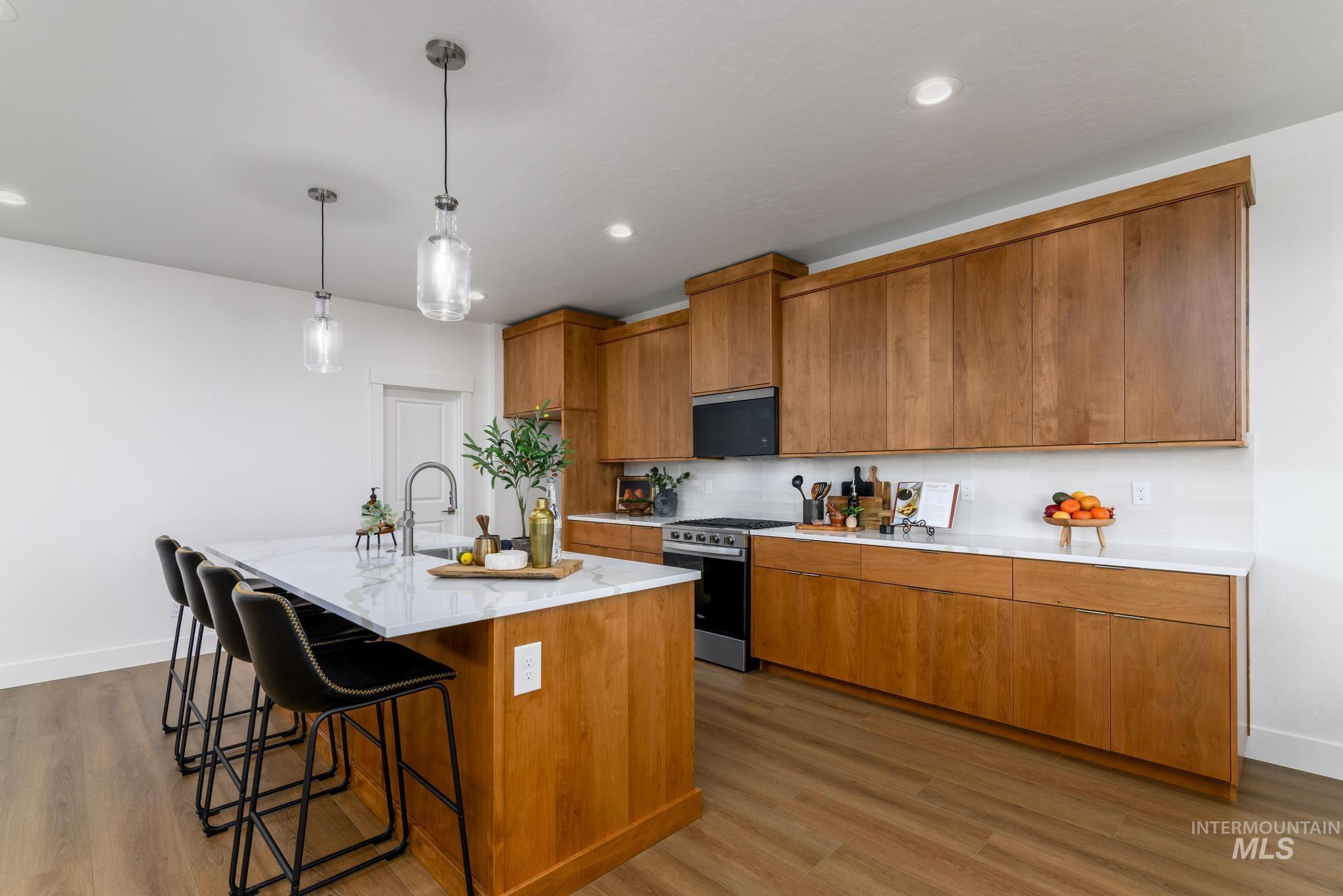 6145 W Snow Currant St, Meridian, Idaho 83646, 3 Bedrooms, 2 Bathrooms, Residential For Sale, Price $549,000,MLS 98996444