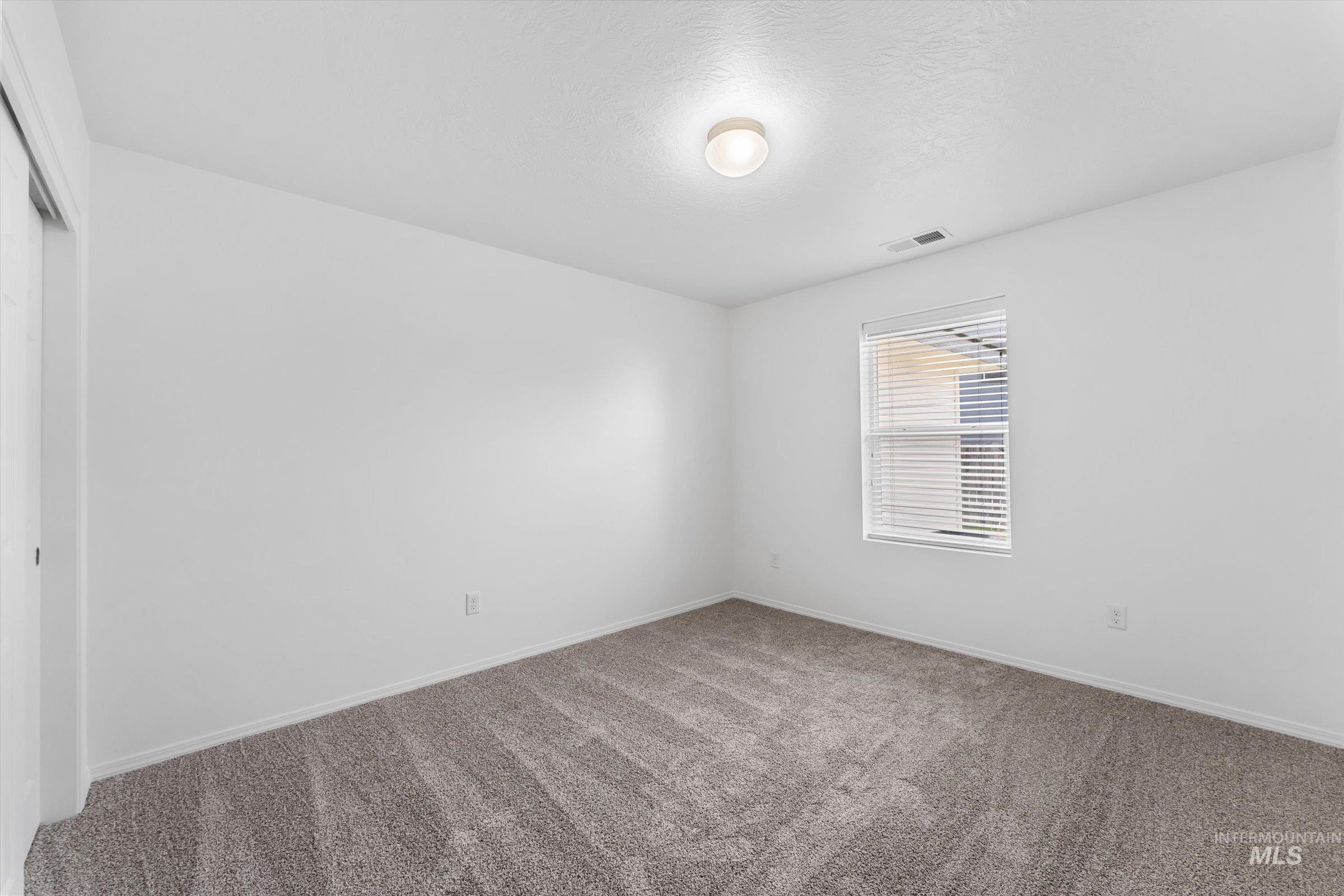 12634 W Kempshire Ct., Star, Idaho 83669, 4 Bedrooms, 2 Bathrooms, Residential For Sale, Price $450,000,MLS 98996446