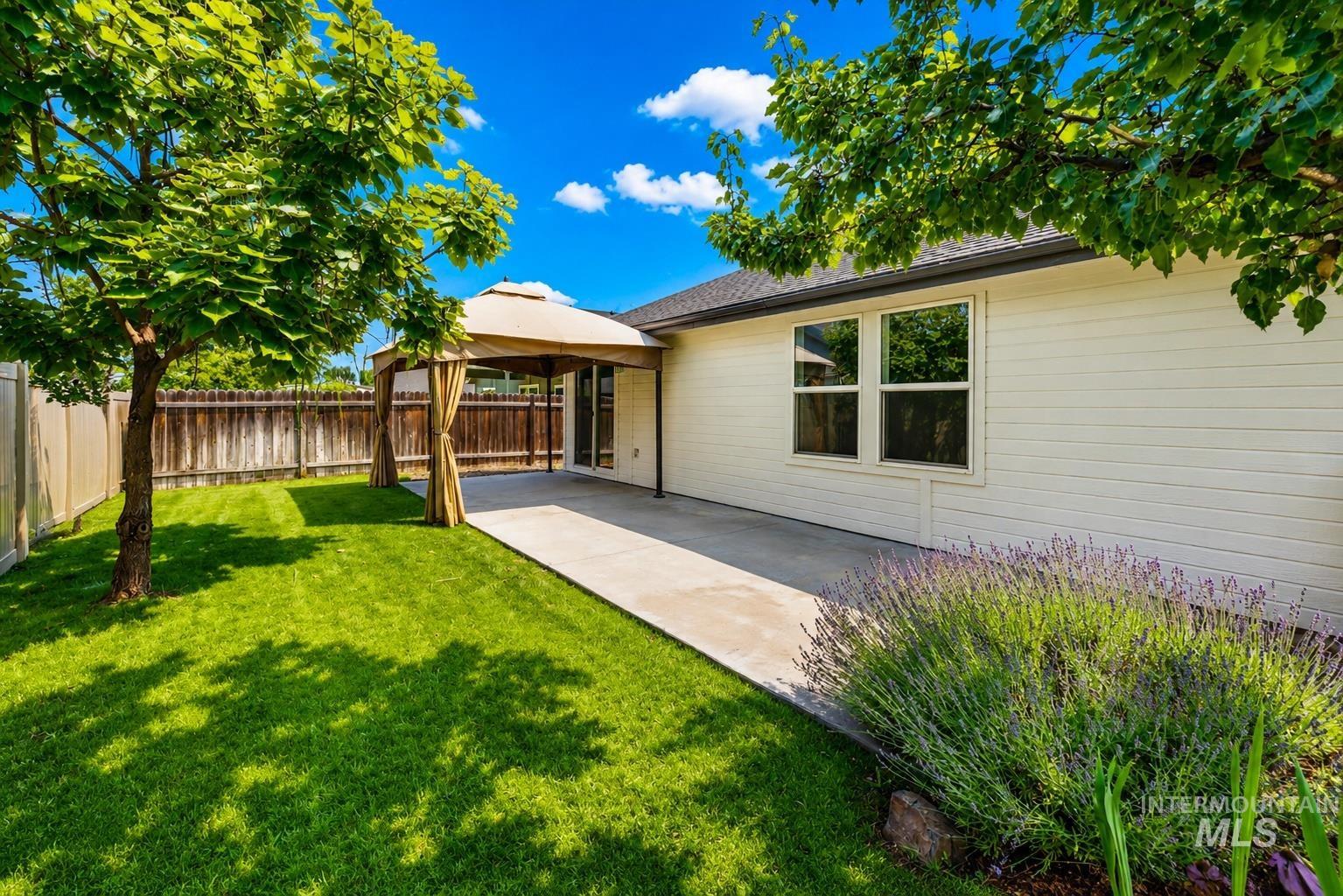 12634 W Kempshire Ct., Star, Idaho 83669, 4 Bedrooms, 2 Bathrooms, Residential For Sale, Price $450,000,MLS 98996446