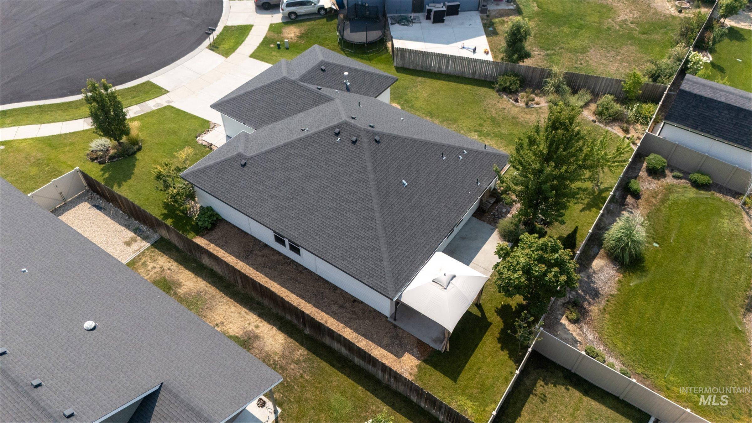12634 W Kempshire Ct., Star, Idaho 83669, 4 Bedrooms, 2 Bathrooms, Residential For Sale, Price $450,000,MLS 98996446