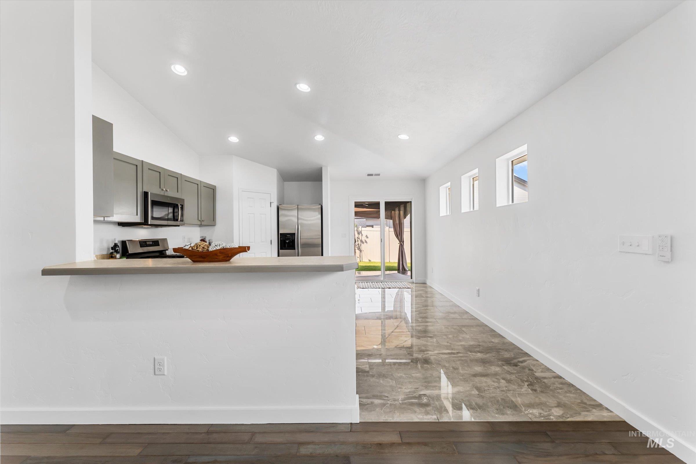 12634 W Kempshire Ct., Star, Idaho 83669, 4 Bedrooms, 2 Bathrooms, Residential For Sale, Price $450,000,MLS 98996446