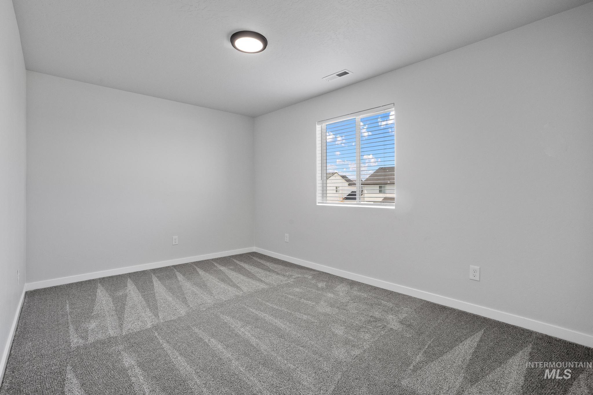 5260 E Burnte Peak St., Nampa, Idaho 83687, 5 Bedrooms, 3 Bathrooms, Residential For Sale, Price $549,990,MLS 98996452