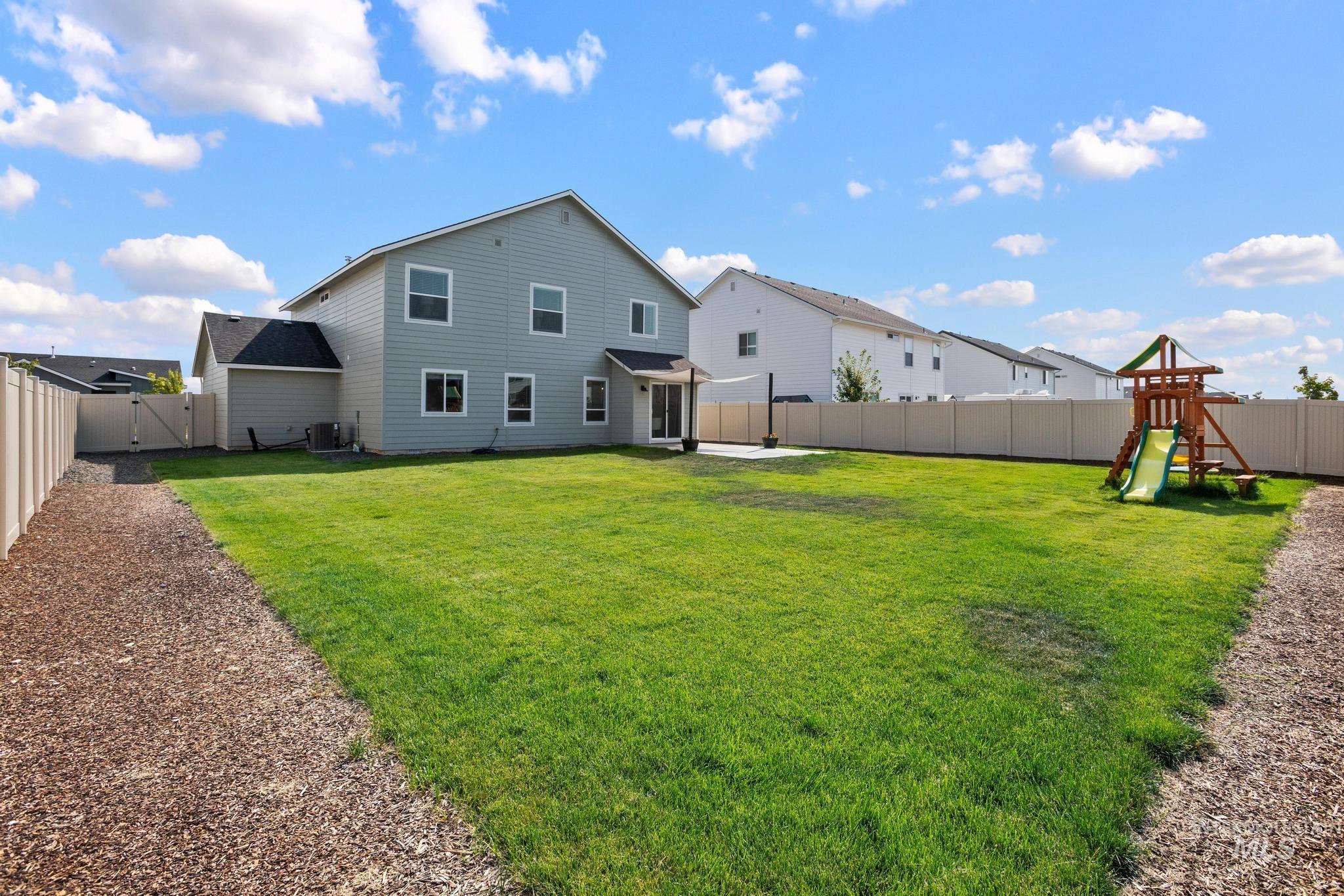 5260 E Burnte Peak St., Nampa, Idaho 83687, 5 Bedrooms, 3 Bathrooms, Residential For Sale, Price $549,990,MLS 98996452