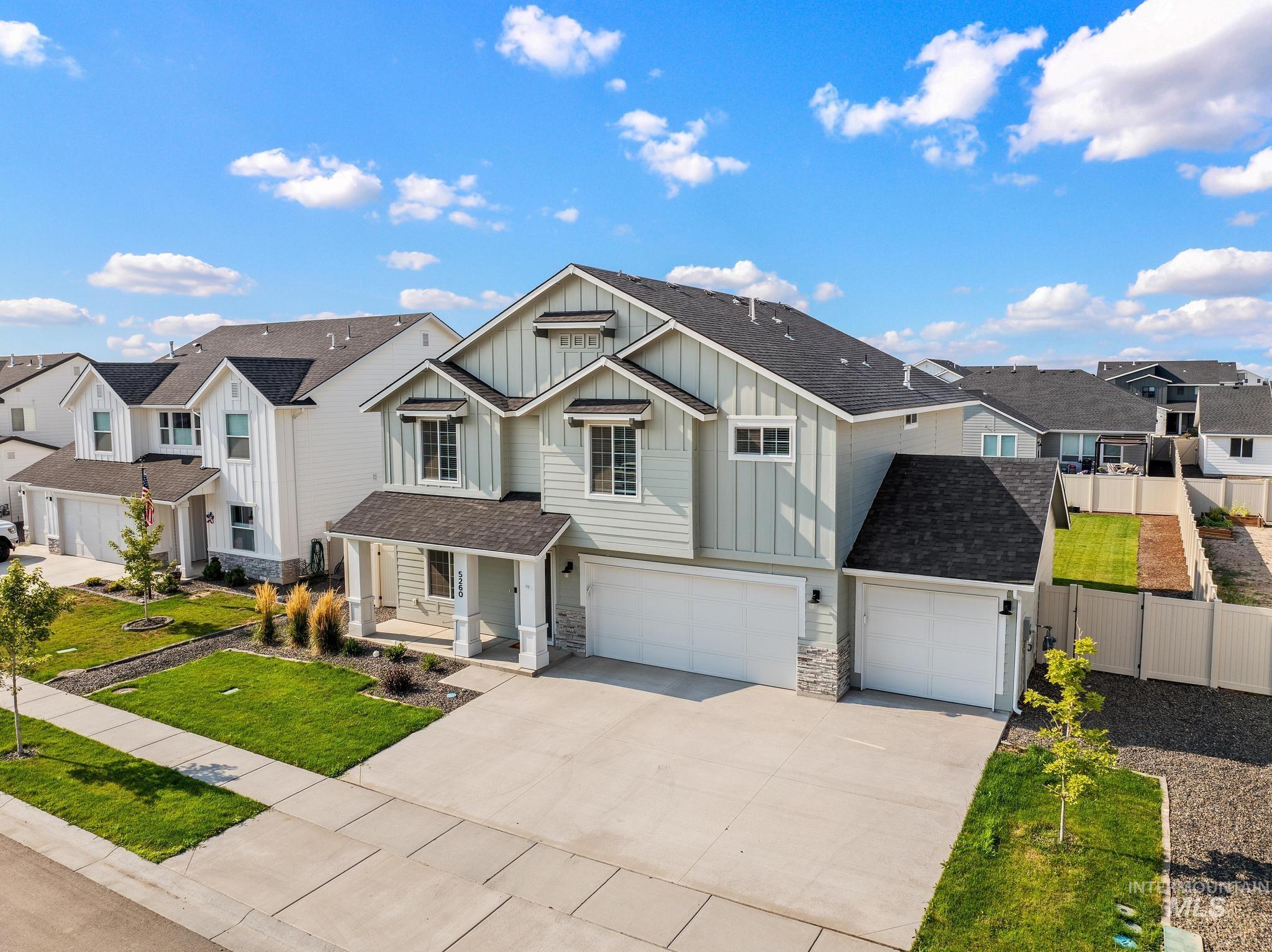 5260 E Burnte Peak St., Nampa, Idaho 83687, 5 Bedrooms, 3 Bathrooms, Residential For Sale, Price $549,990,MLS 98996452