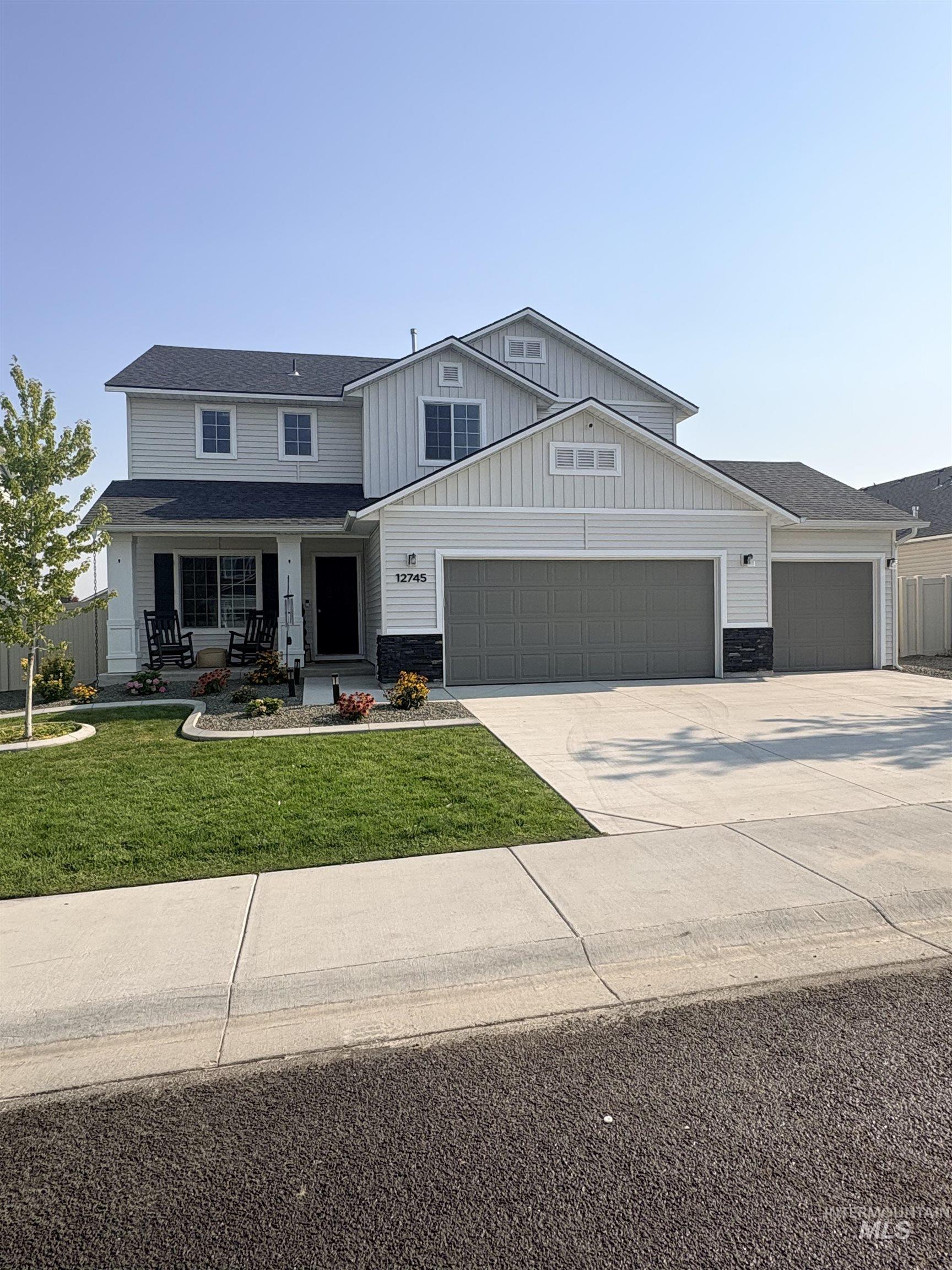 12745 Ashfield, Caldwell, Idaho 83607, 4 Bedrooms, 2.5 Bathrooms, Residential For Sale, Price $475,000,MLS 98996453