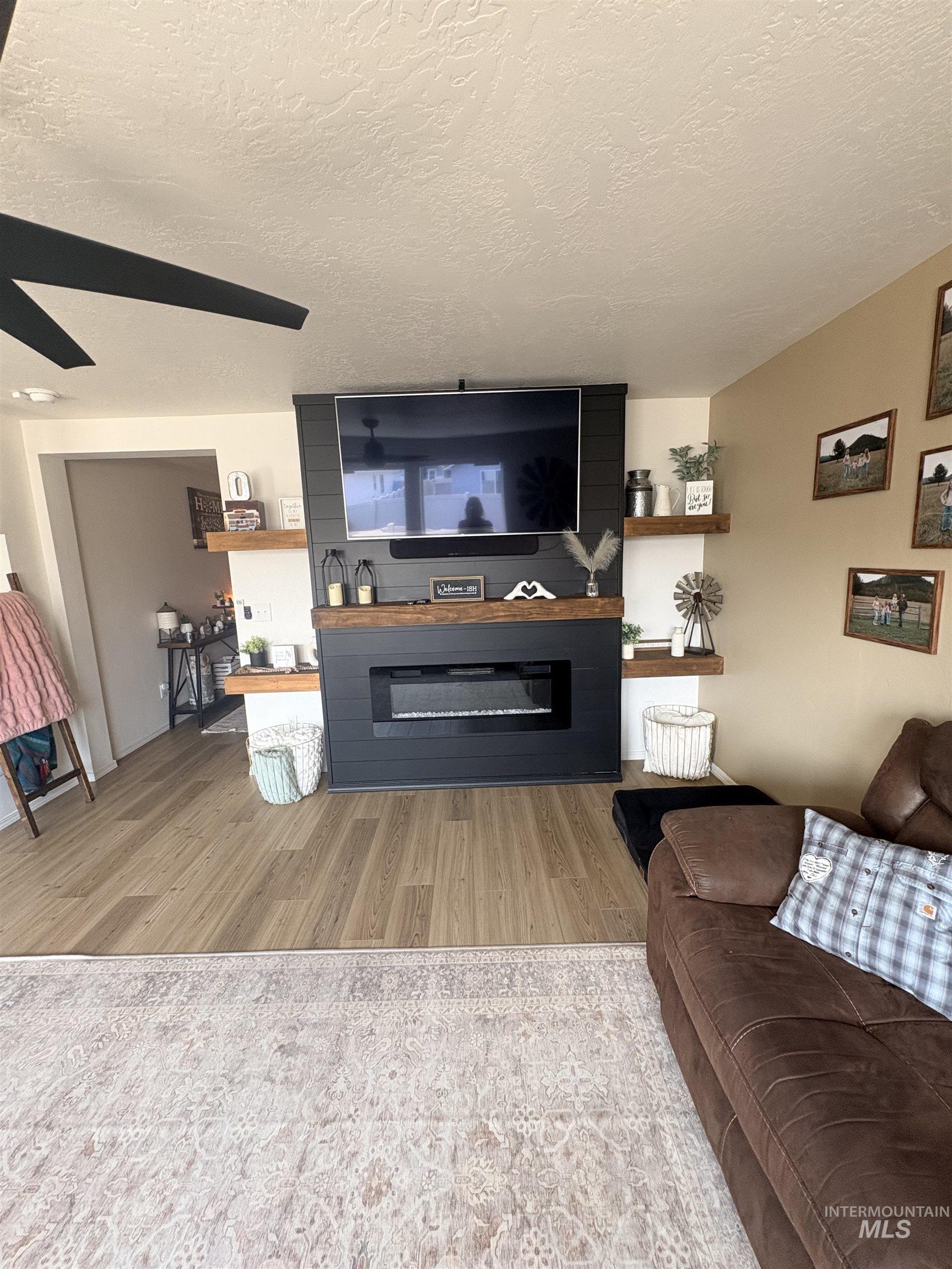 12745 Ashfield, Caldwell, Idaho 83607, 4 Bedrooms, 2.5 Bathrooms, Residential For Sale, Price $475,000,MLS 98996453