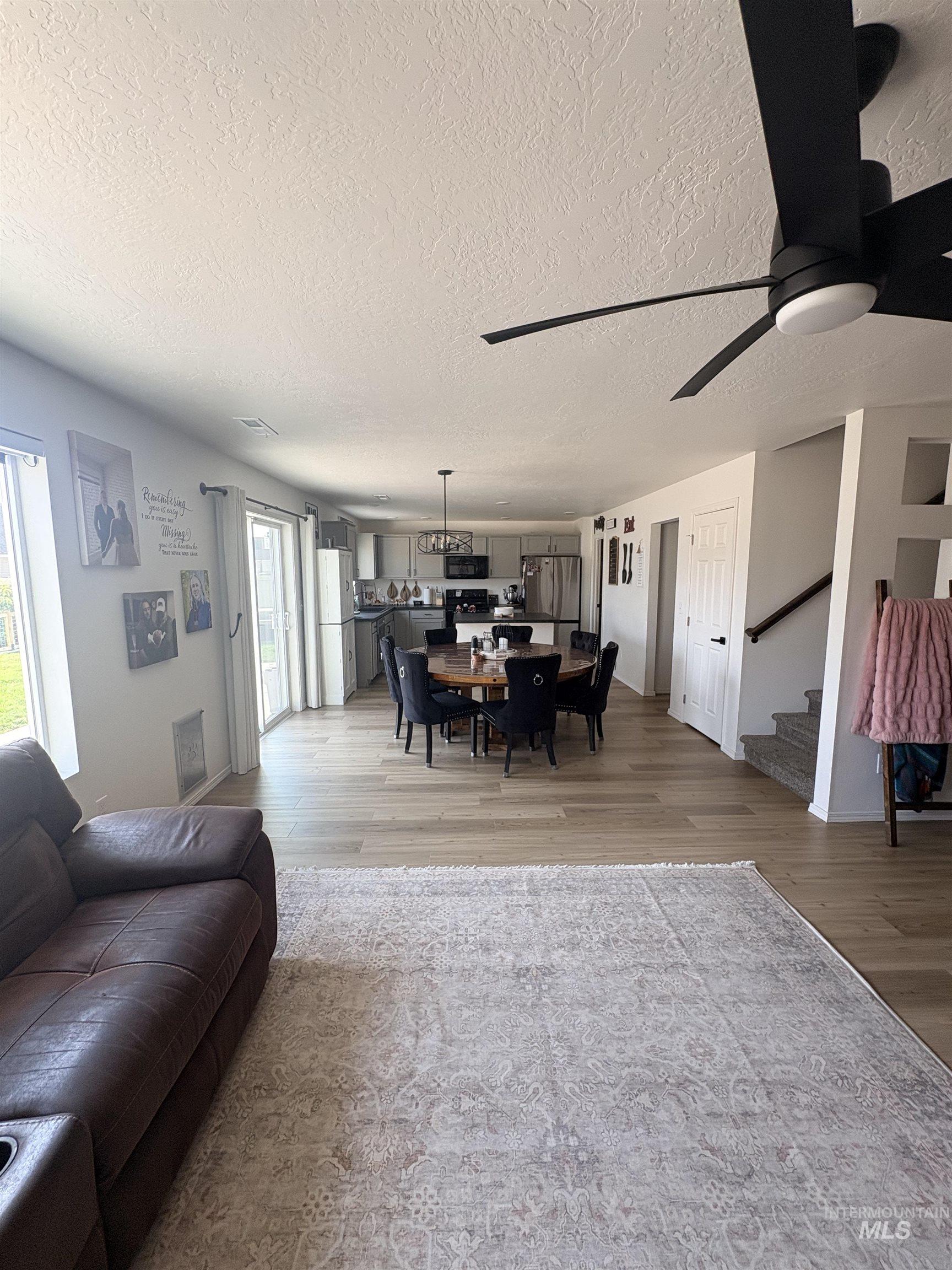12745 Ashfield, Caldwell, Idaho 83607, 4 Bedrooms, 2.5 Bathrooms, Residential For Sale, Price $475,000,MLS 98996453