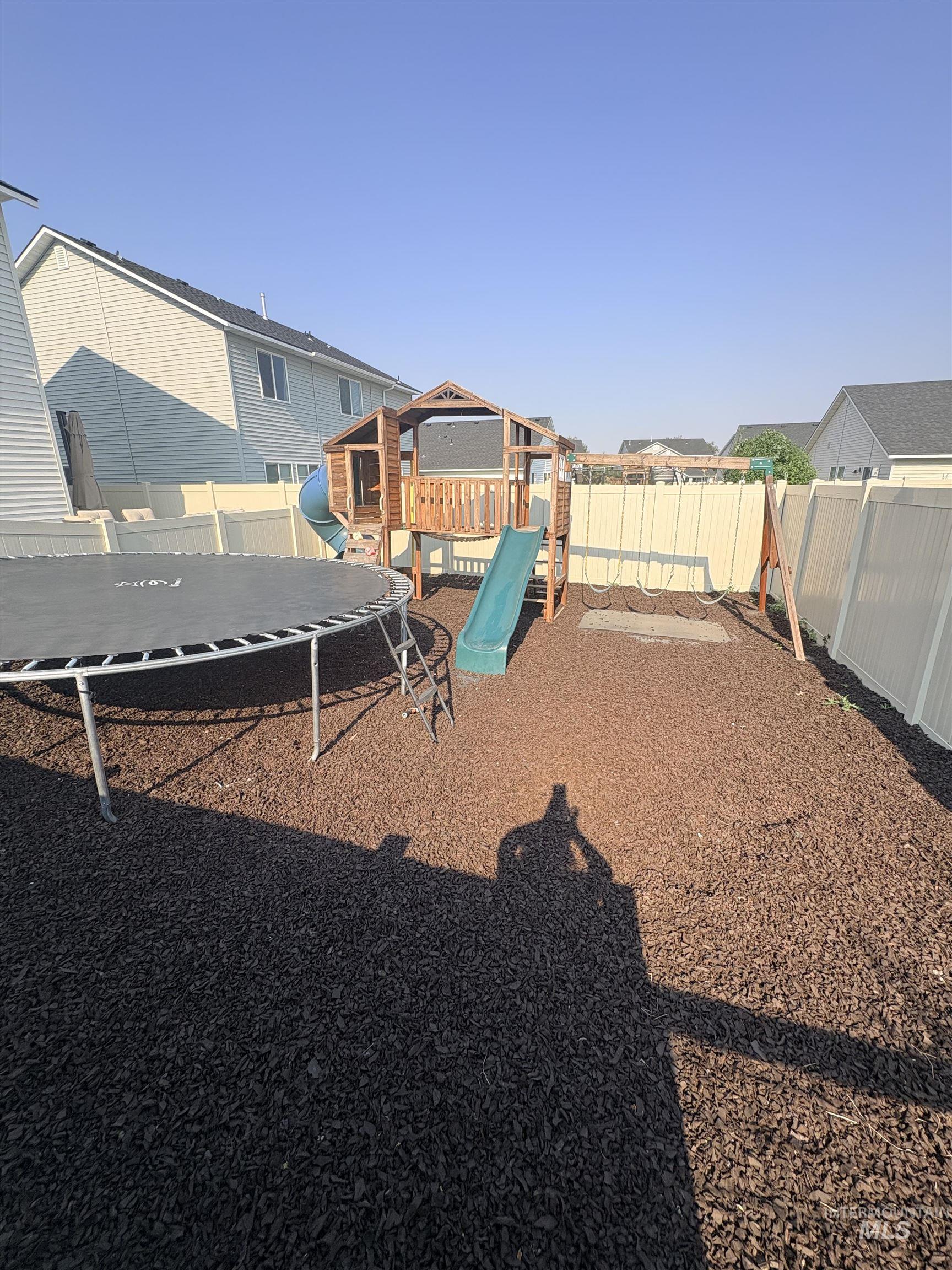 12745 Ashfield, Caldwell, Idaho 83607, 4 Bedrooms, 2.5 Bathrooms, Residential For Sale, Price $475,000,MLS 98996453