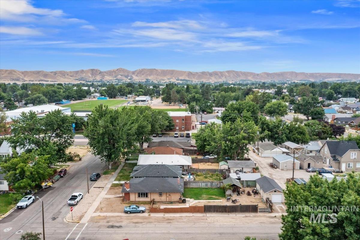 403 S Wardwell Ave, Emmett, Idaho 83617, 3 Bedrooms, 1 Bathroom, Residential For Sale, Price $224,900, 98996455