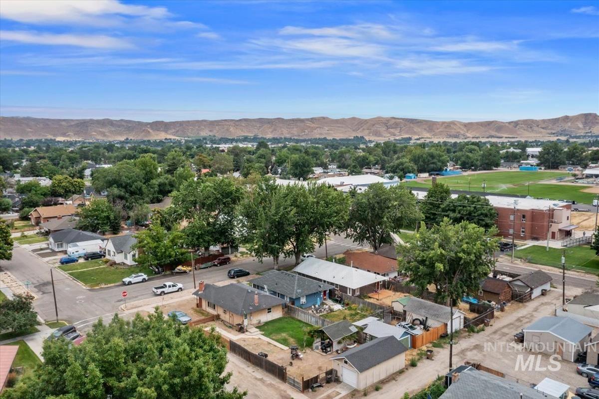 403 S Wardwell Ave, Emmett, Idaho 83617, 3 Bedrooms, 1 Bathroom, Residential For Sale, Price $224,900, 98996455