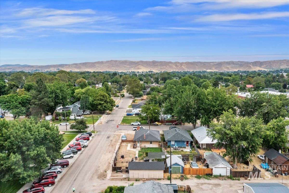 403 S Wardwell Ave, Emmett, Idaho 83617, 3 Bedrooms, 1 Bathroom, Residential For Sale, Price $224,900, 98996455