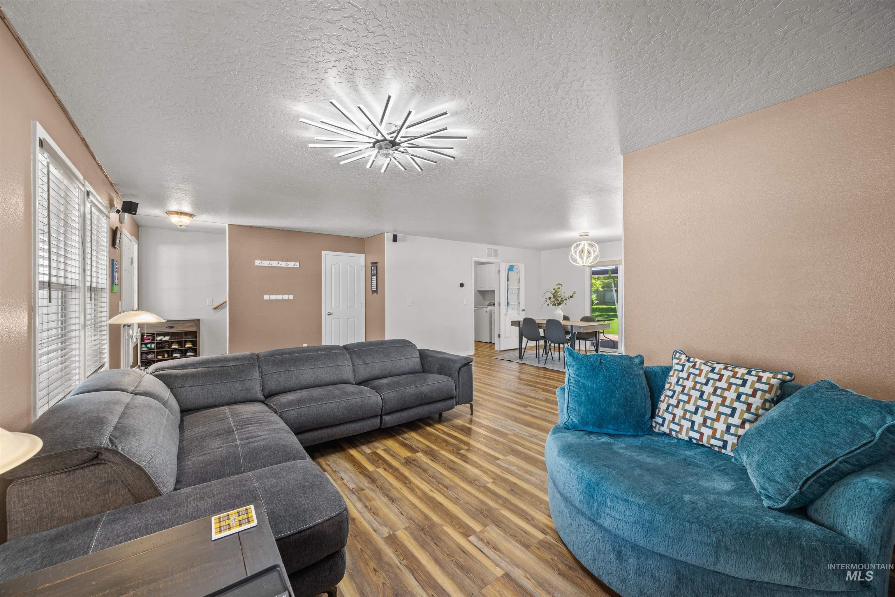 2839 W Pudu St, Meridian, Idaho 83646, 3 Bedrooms, 2.5 Bathrooms, Residential For Sale, Price $499,900,MLS 98996456