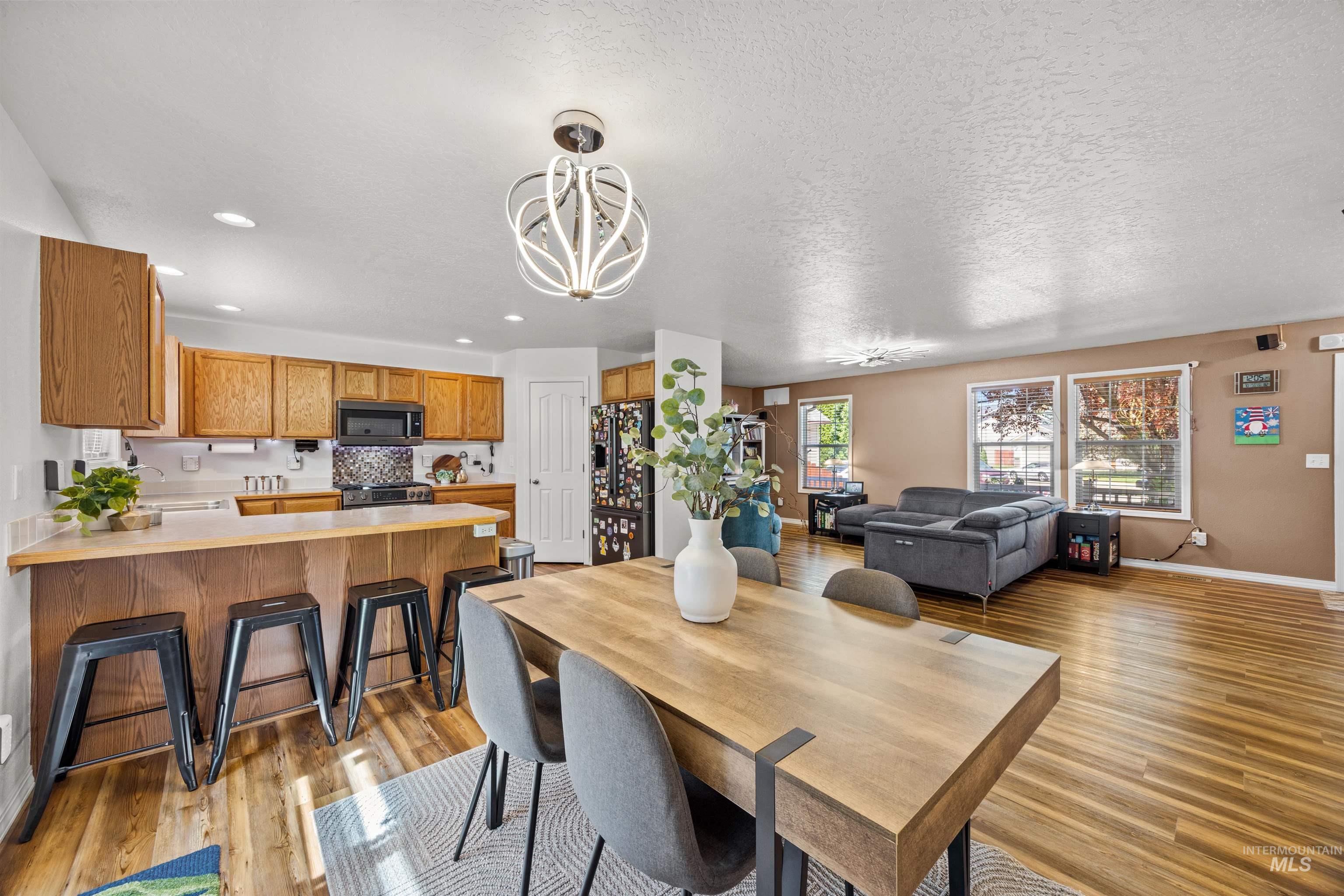 2839 W Pudu St, Meridian, Idaho 83646, 3 Bedrooms, 2.5 Bathrooms, Residential For Sale, Price $499,900,MLS 98996456