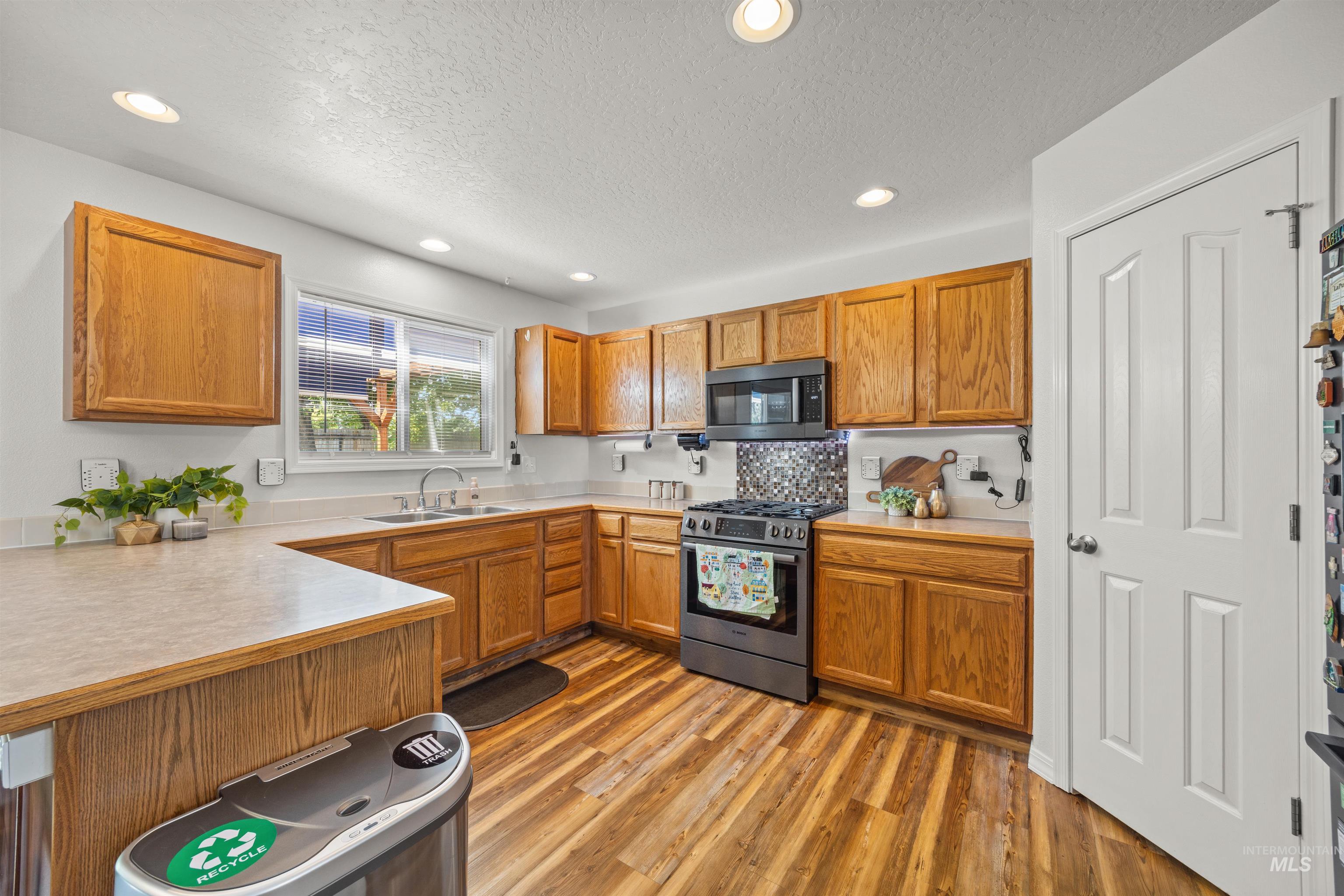 2839 W Pudu St, Meridian, Idaho 83646, 3 Bedrooms, 2.5 Bathrooms, Residential For Sale, Price $499,900,MLS 98996456