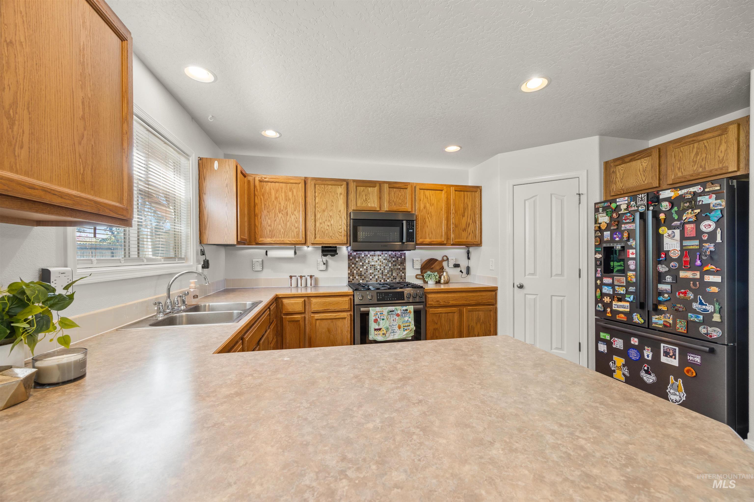 2839 W Pudu St, Meridian, Idaho 83646, 3 Bedrooms, 2.5 Bathrooms, Residential For Sale, Price $499,900,MLS 98996456