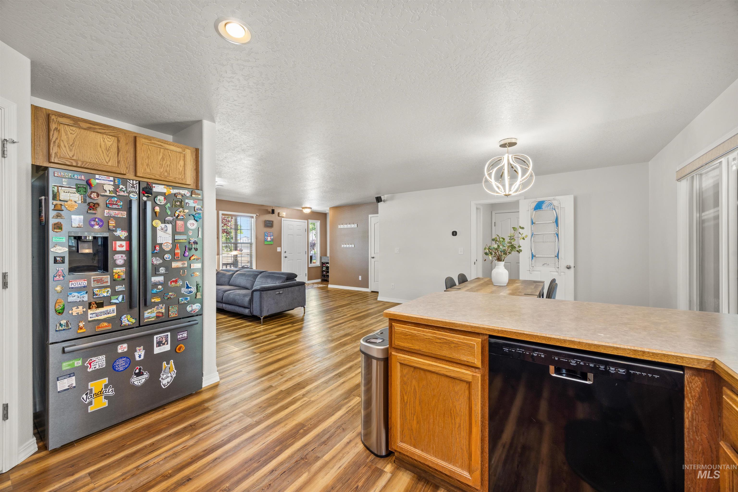 2839 W Pudu St, Meridian, Idaho 83646, 3 Bedrooms, 2.5 Bathrooms, Residential For Sale, Price $499,900,MLS 98996456