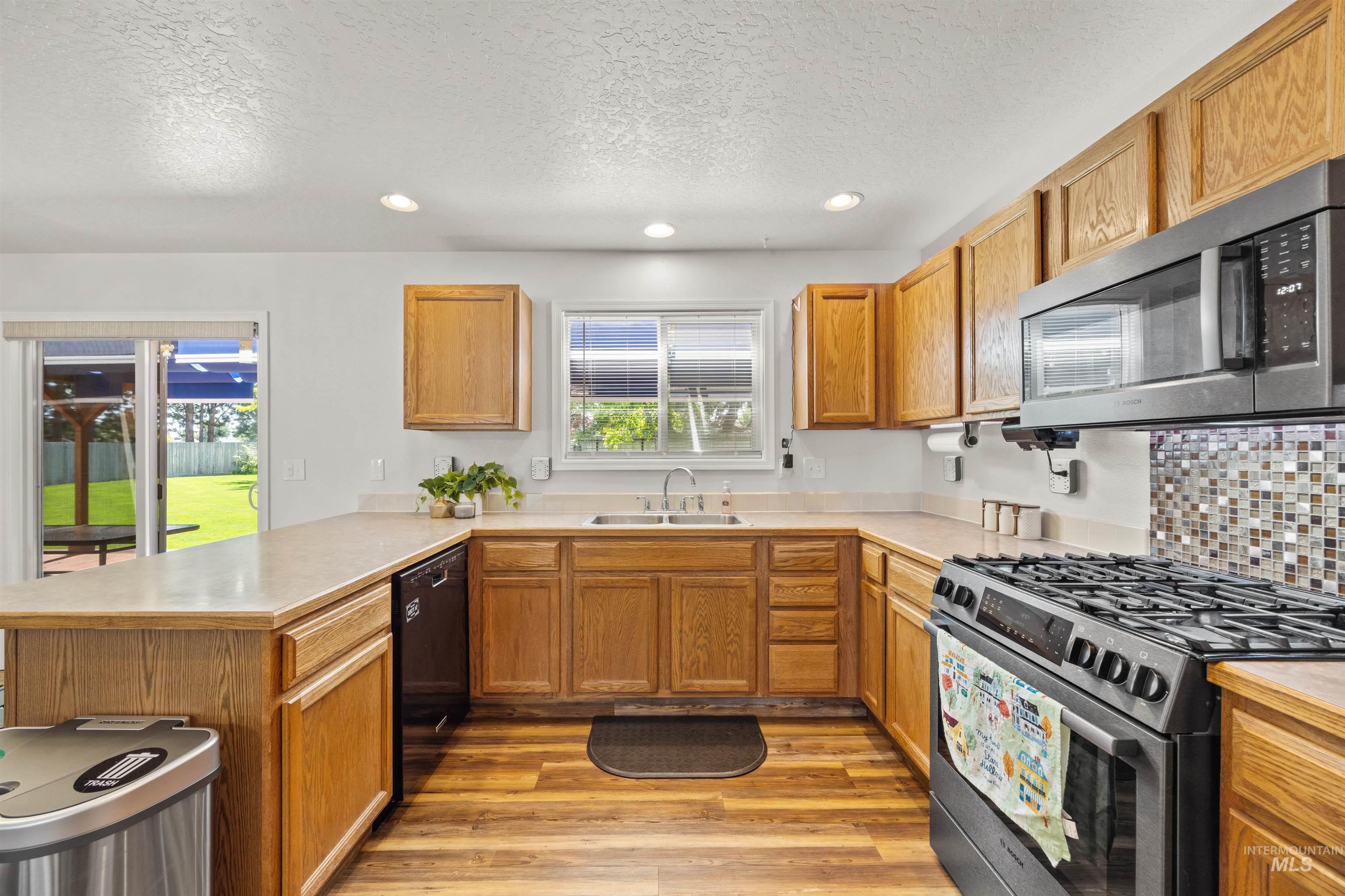 2839 W Pudu St, Meridian, Idaho 83646, 3 Bedrooms, 2.5 Bathrooms, Residential For Sale, Price $499,900,MLS 98996456