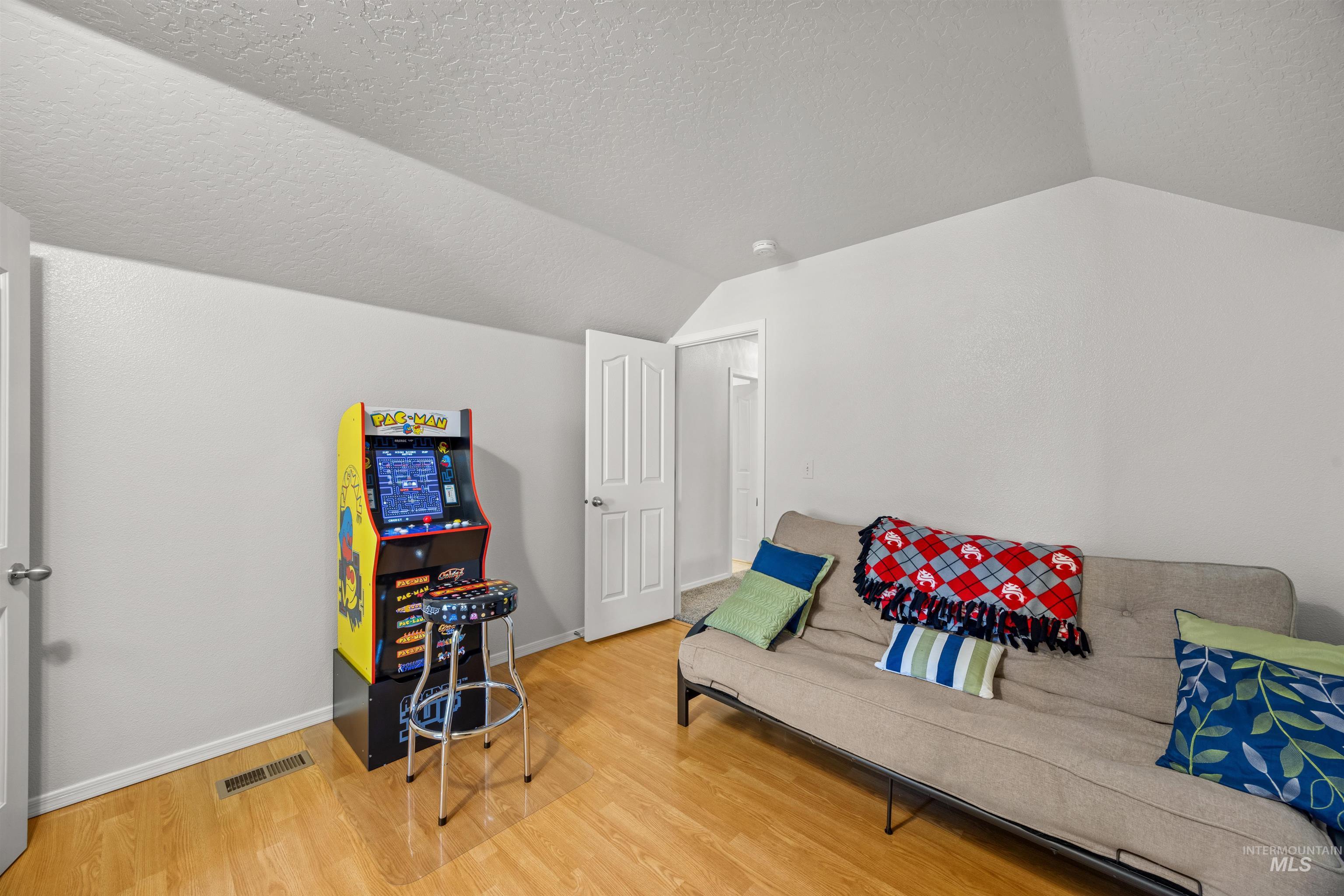 2839 W Pudu St, Meridian, Idaho 83646, 3 Bedrooms, 2.5 Bathrooms, Residential For Sale, Price $499,900,MLS 98996456