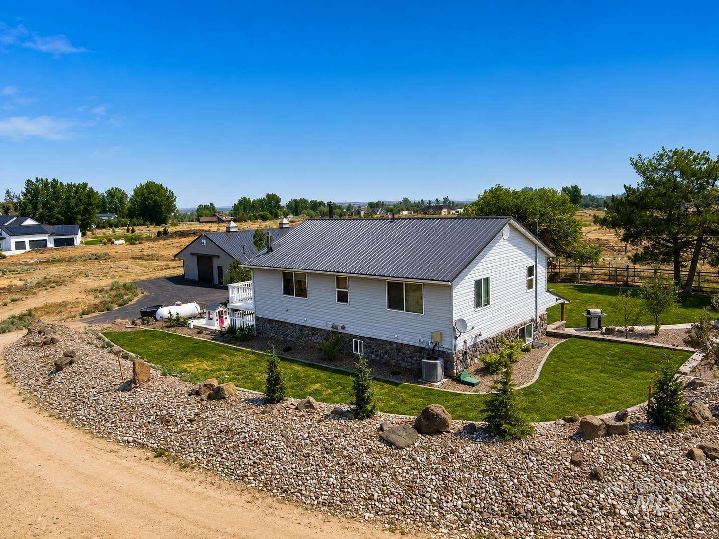3422 E. 4056 N., Kimberly, Idaho 83341, 4 Bedrooms, 2 Bathrooms, Residential For Sale, Price $569,999,MLS 98996458