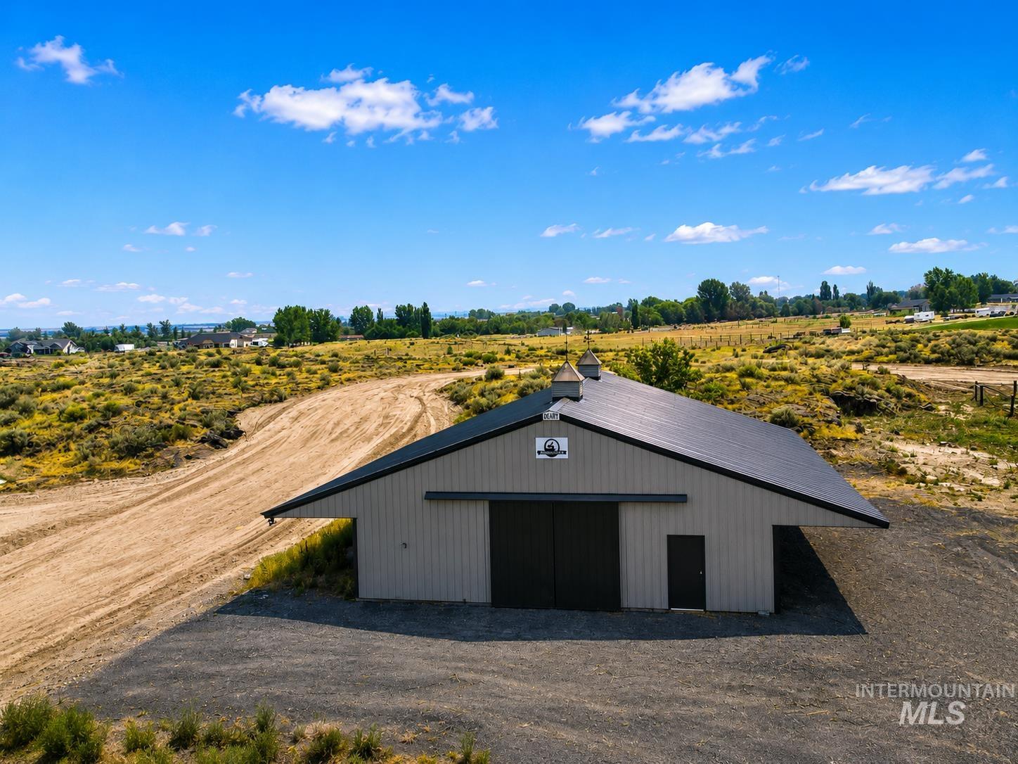 3422 E. 4056 N., Kimberly, Idaho 83341, 4 Bedrooms, 2 Bathrooms, Residential For Sale, Price $569,999,MLS 98996458