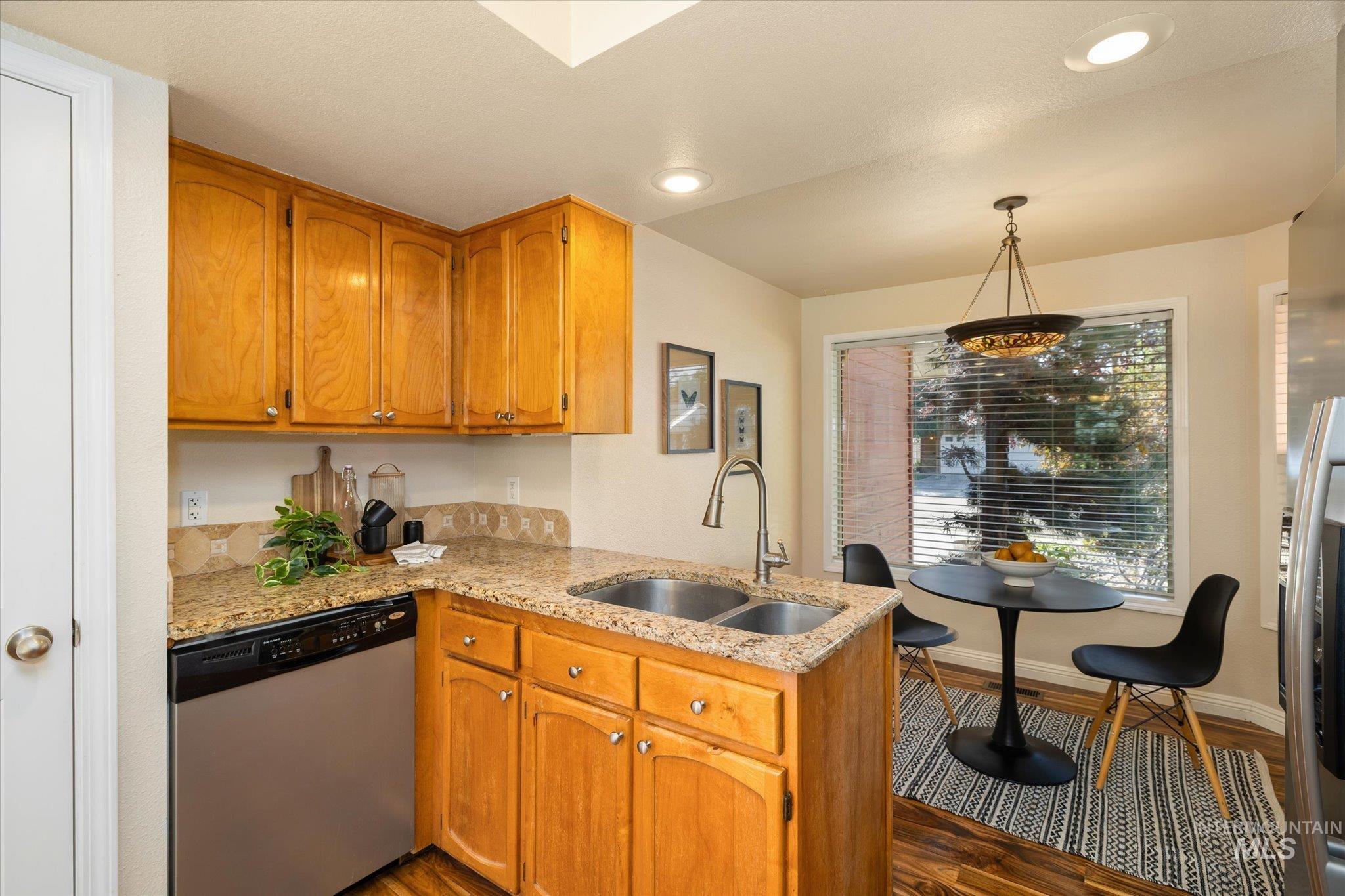 12086 W Ramrod Dr, Boise, Idaho 83713, 4 Bedrooms, 2.5 Bathrooms, Residential For Sale, Price $500,000,MLS 98996460