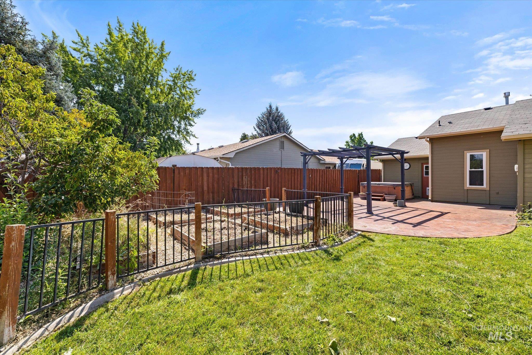 12086 W Ramrod Dr, Boise, Idaho 83713, 4 Bedrooms, 2.5 Bathrooms, Residential For Sale, Price $500,000,MLS 98996460