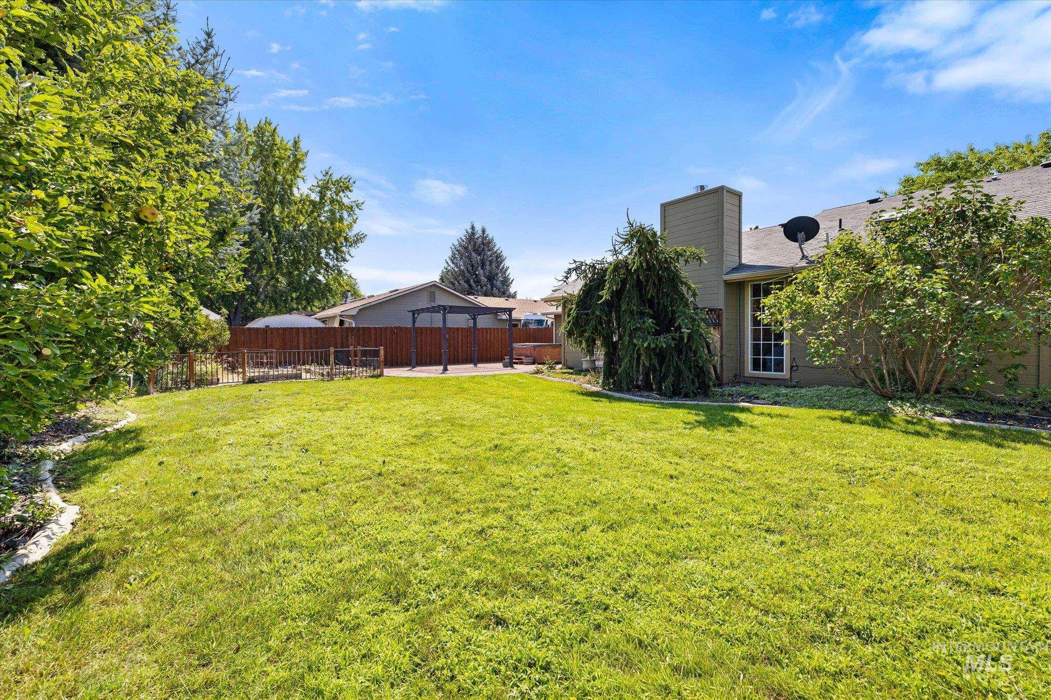 12086 W Ramrod Dr, Boise, Idaho 83713, 4 Bedrooms, 2.5 Bathrooms, Residential For Sale, Price $500,000,MLS 98996460