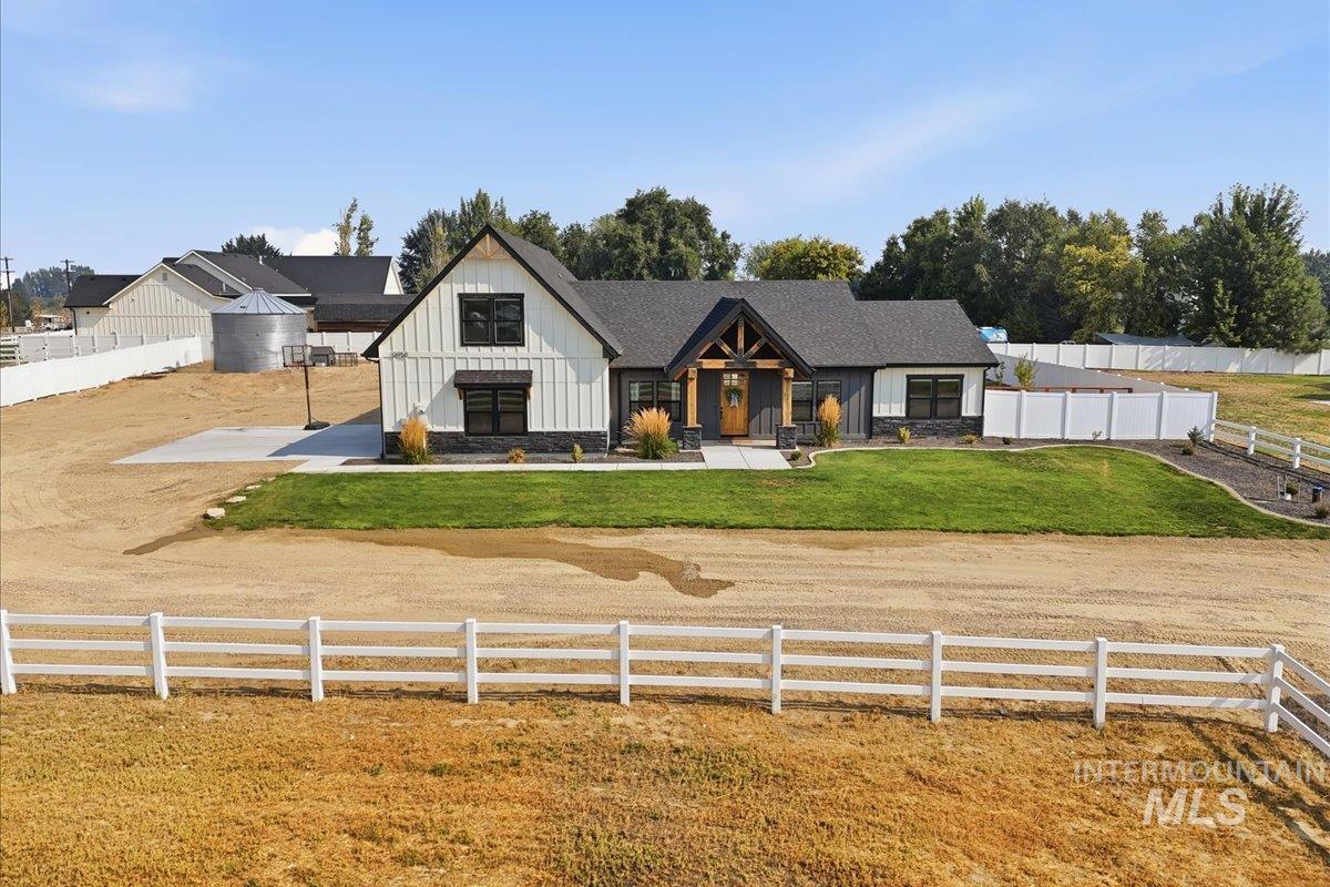 13958 Raptor Ln, Caldwell, Idaho 83607, 5 Bedrooms, 3.5 Bathrooms, Residential For Sale, Price $1,175,000,MLS 98996461