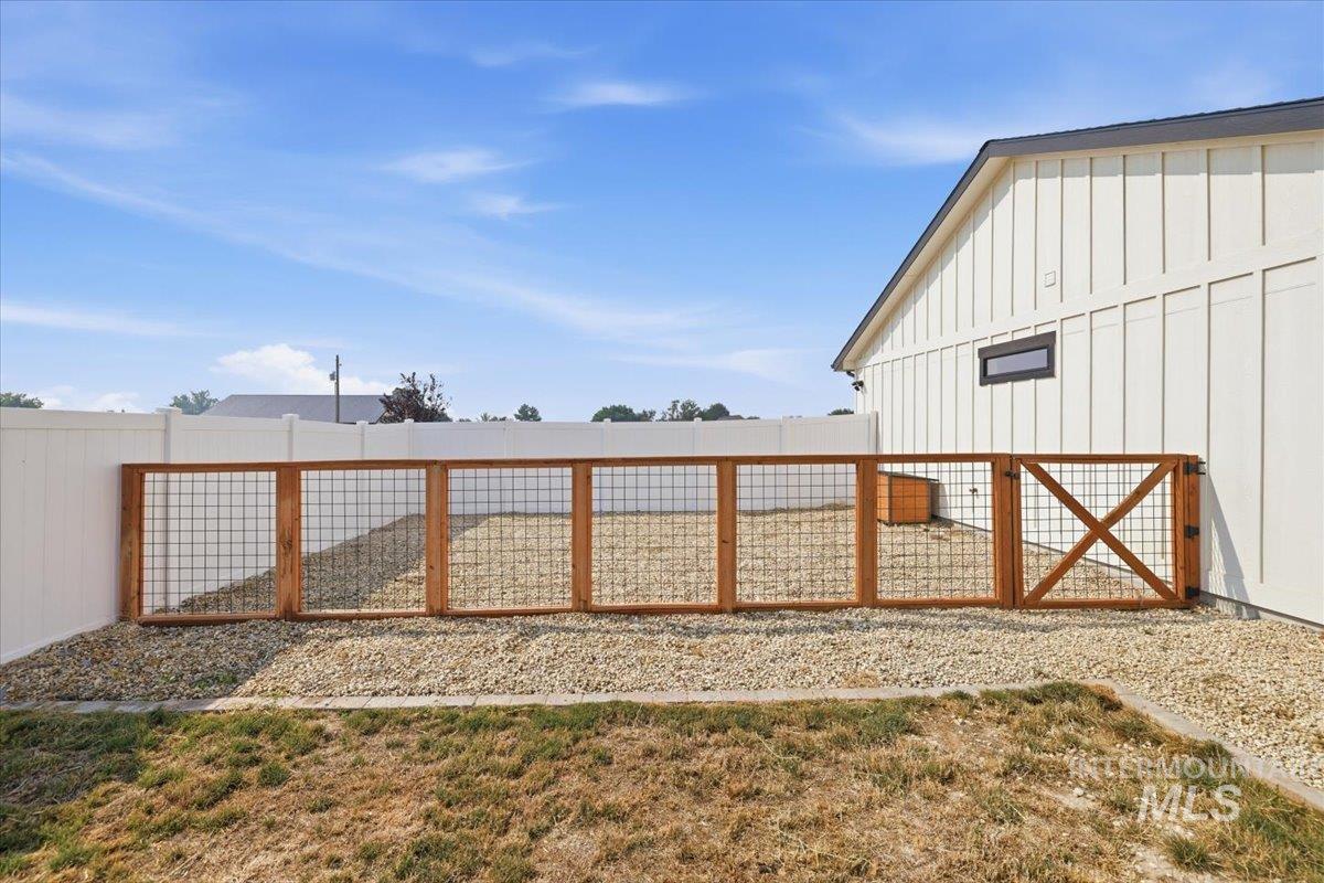 13958 Raptor Ln, Caldwell, Idaho 83607, 5 Bedrooms, 3.5 Bathrooms, Residential For Sale, Price $1,175,000,MLS 98996461