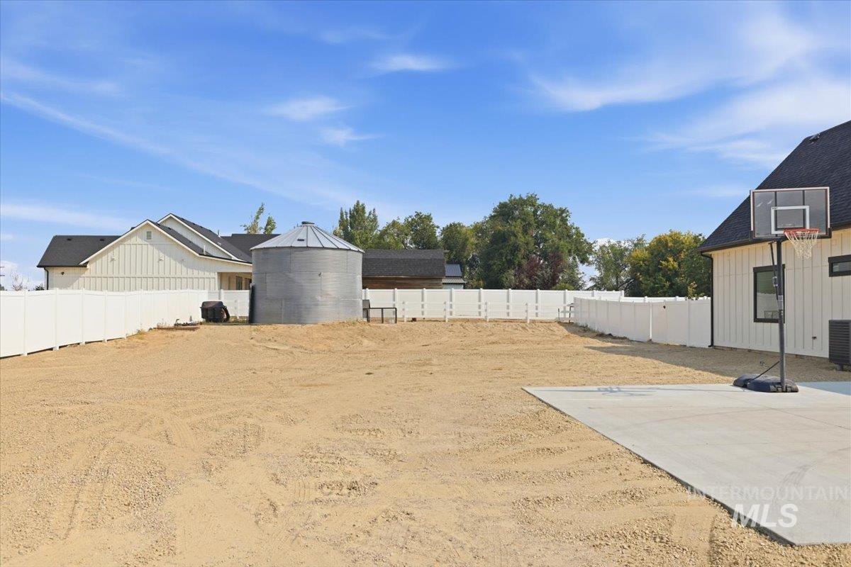 13958 Raptor Ln, Caldwell, Idaho 83607, 5 Bedrooms, 3.5 Bathrooms, Residential For Sale, Price $1,175,000,MLS 98996461