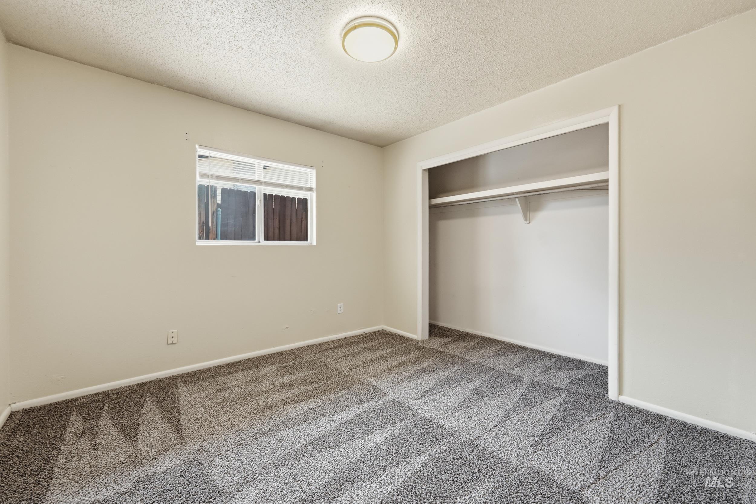 236 High st, Nampa, Idaho 83651, 2 Bedrooms, 1 Bathroom, Residential Income For Sale, Price $485,000,MLS 98996463