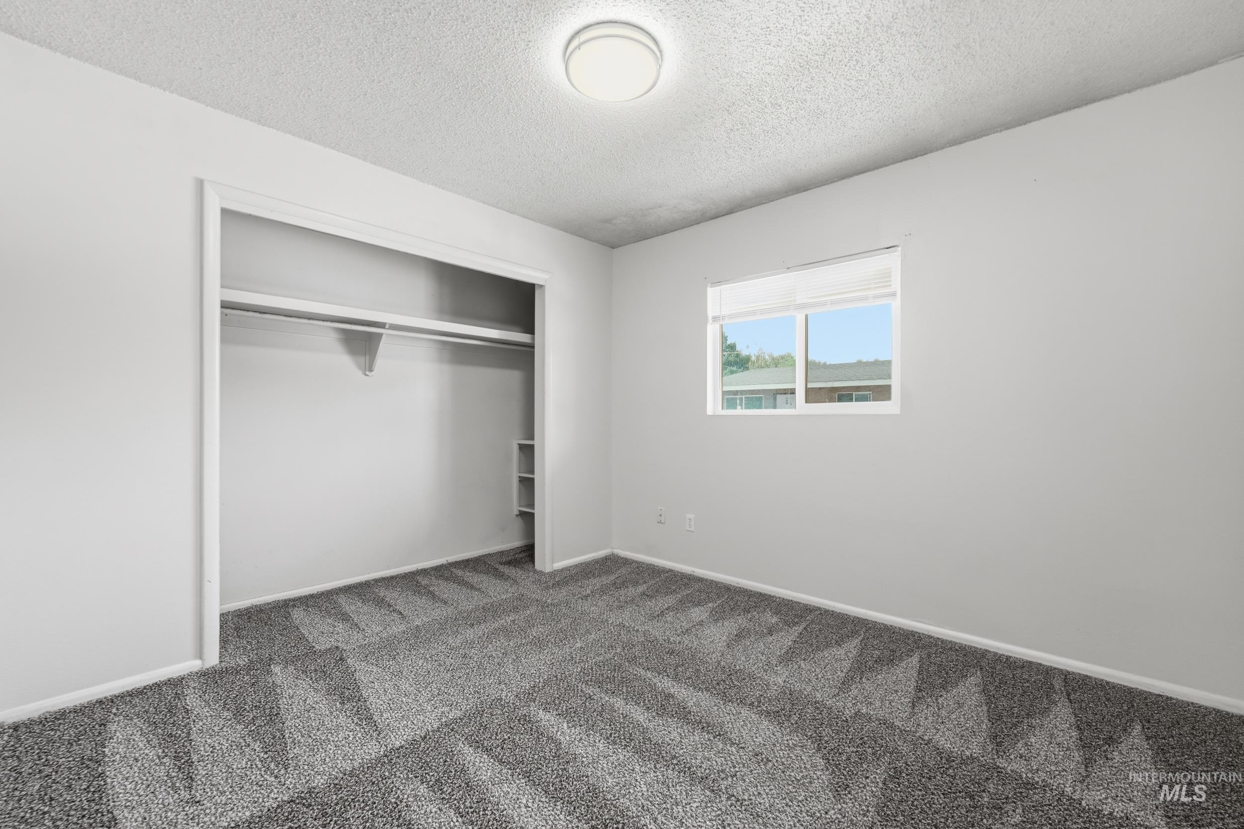 236 High st, Nampa, Idaho 83651, 2 Bedrooms, 1 Bathroom, Residential Income For Sale, Price $485,000,MLS 98996463
