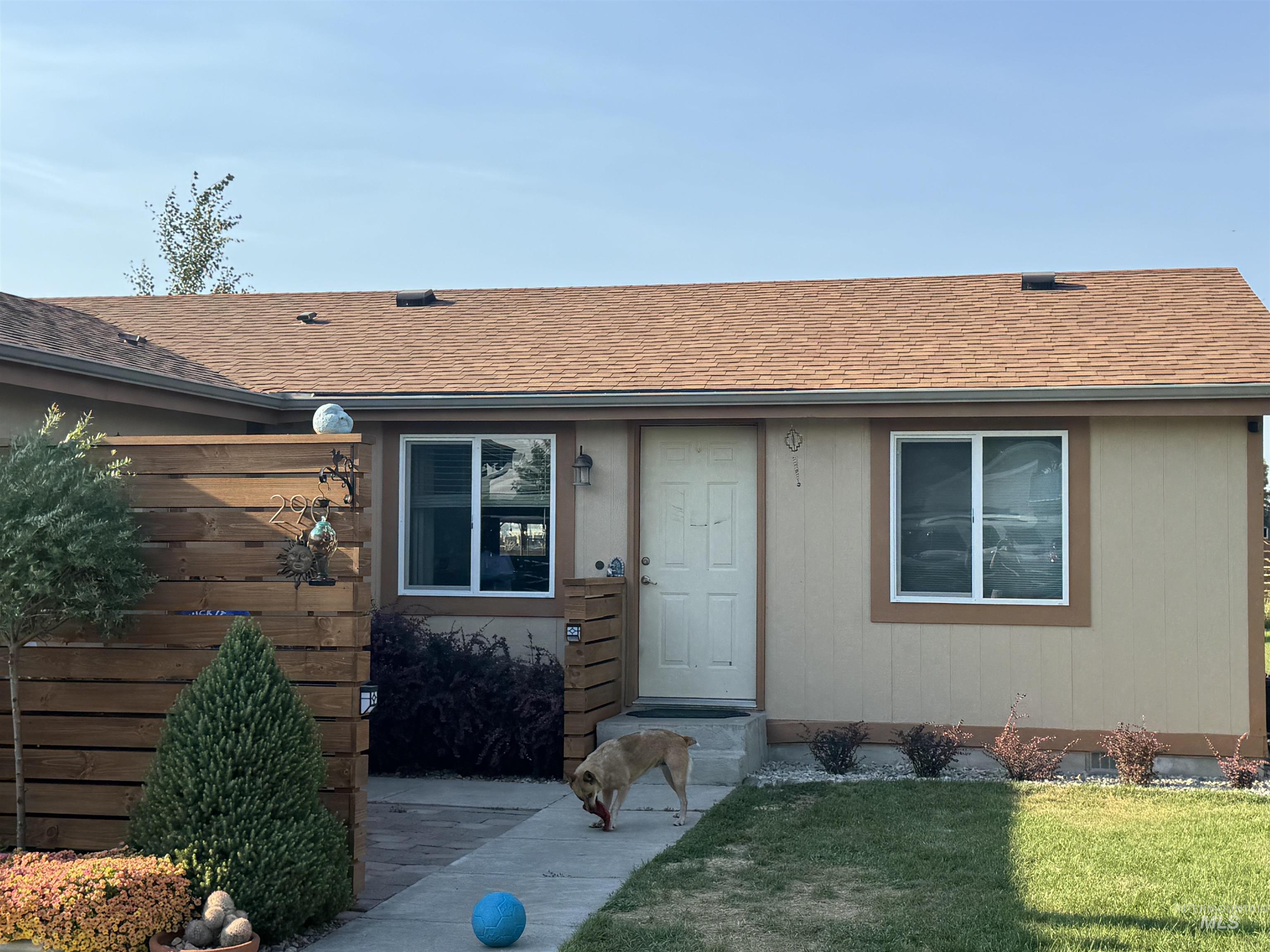 290 W Elmore, Richfield, Idaho 83349, 3 Bedrooms, 2 Bathrooms, Residential For Sale, Price $425,000, 98996465