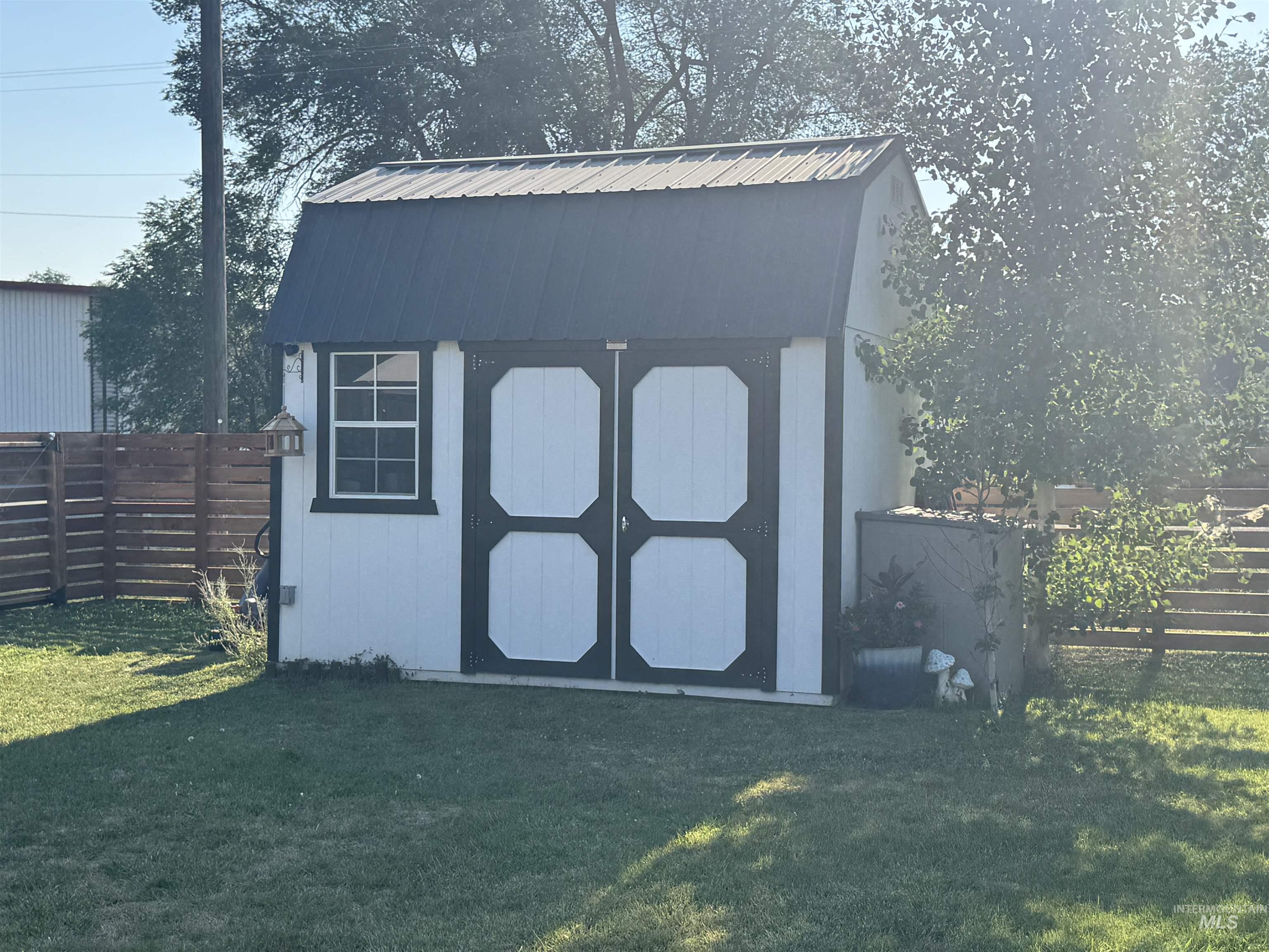 290 W Elmore, Richfield, Idaho 83349, 3 Bedrooms, 2 Bathrooms, Residential For Sale, Price $425,000, 98996465