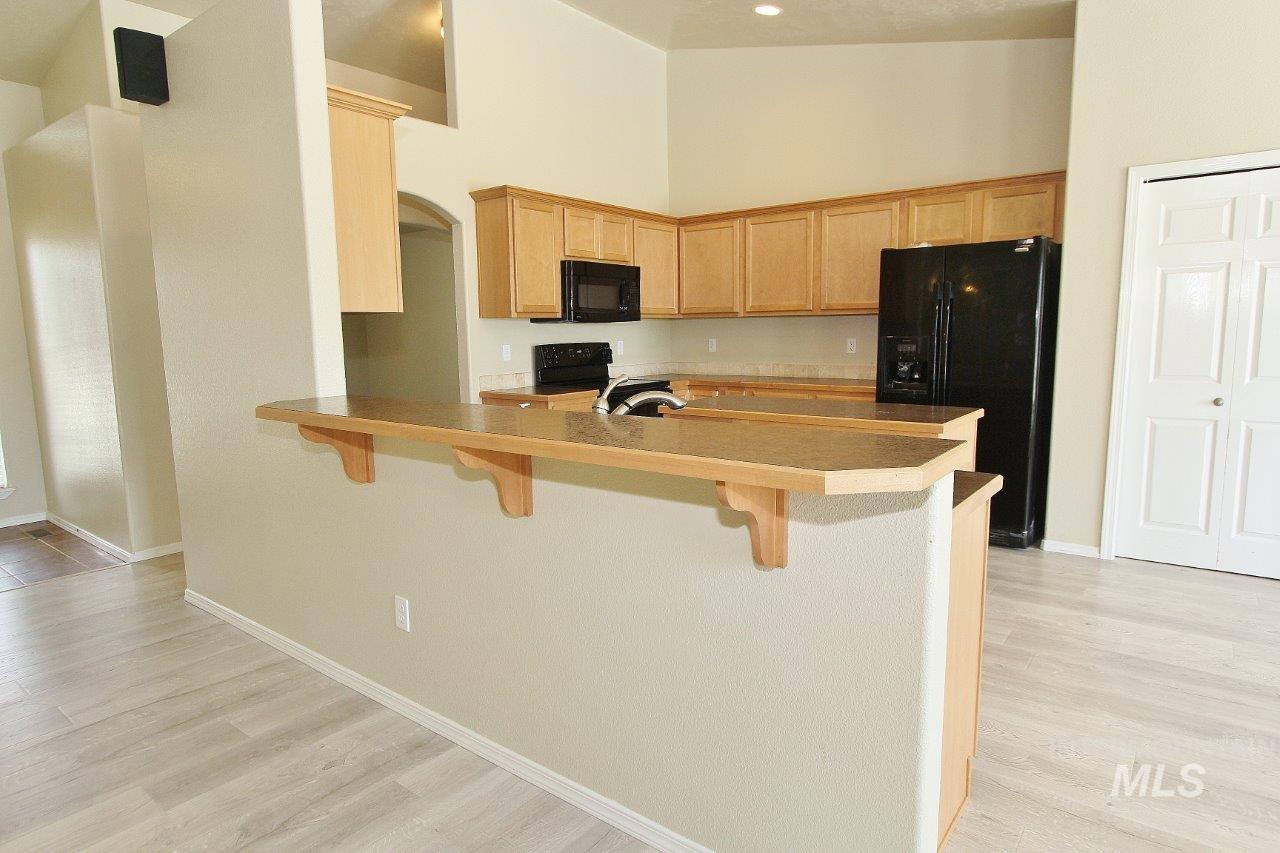 9138 S Red Delicious, Kuna, Idaho 83634, 4 Bedrooms, 3 Bathrooms, Residential For Sale, Price $509,000, 98996467