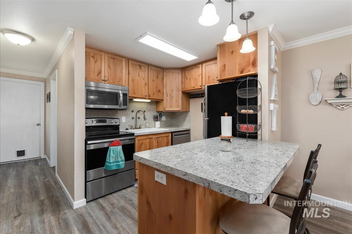 10560 W Fox Ridge Dr, Boise, Idaho 83709, 2 Bedrooms, 1 Bathroom, Residential For Sale, Price $316,900,MLS 98996469