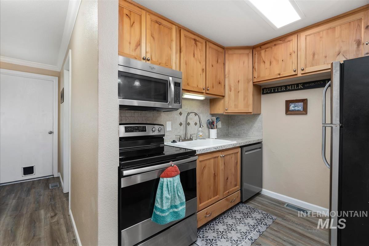 10560 W Fox Ridge Dr, Boise, Idaho 83709, 2 Bedrooms, 1 Bathroom, Residential For Sale, Price $316,900,MLS 98996469