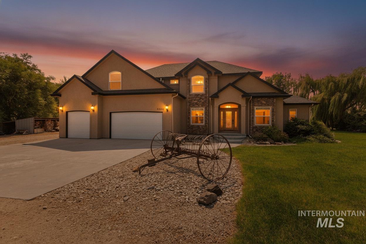 2324 S kaesemeyer Lane, Kuna, Idaho 83634, 4 Bedrooms, 2.5 Bathrooms, Residential For Sale, Price $1,499,900,MLS 98996472