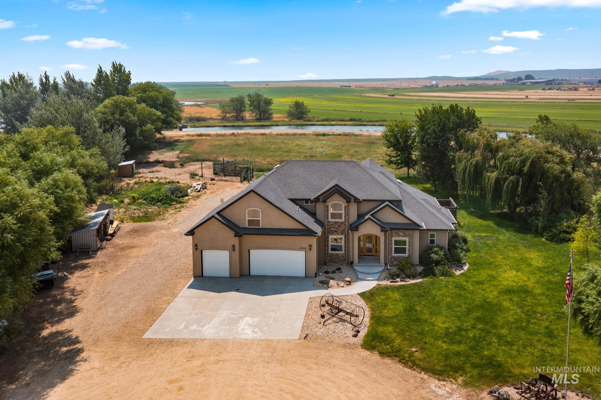 2324 S kaesemeyer Lane, Kuna, Idaho 83634, 4 Bedrooms, 2.5 Bathrooms, Residential For Sale, Price $1,499,900,MLS 98996472