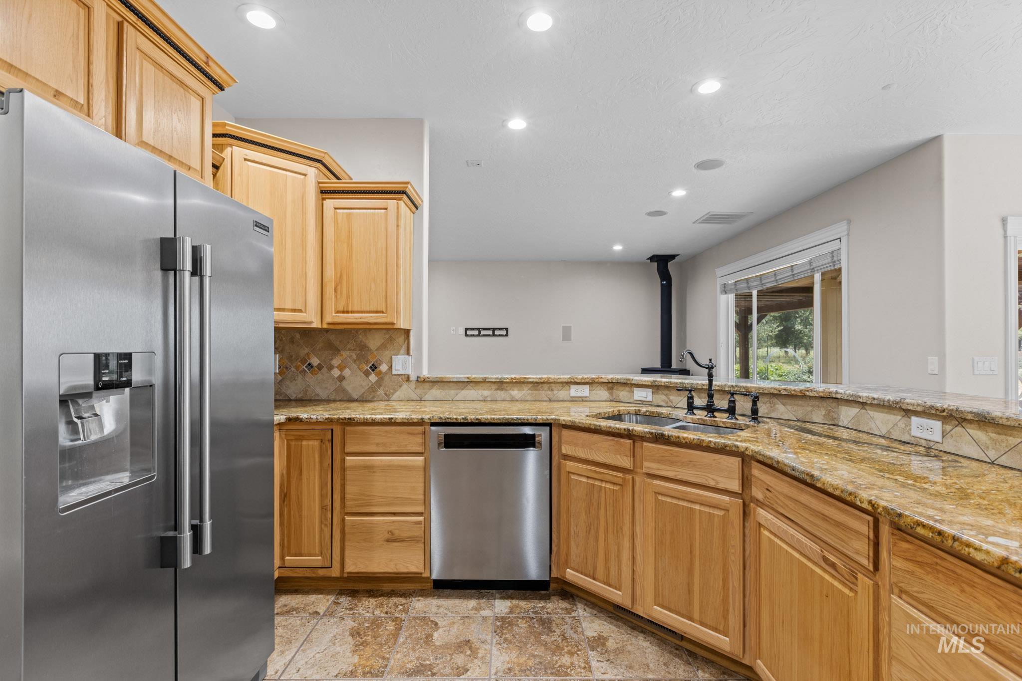 2324 S kaesemeyer Lane, Kuna, Idaho 83634, 4 Bedrooms, 2.5 Bathrooms, Residential For Sale, Price $1,499,900,MLS 98996472