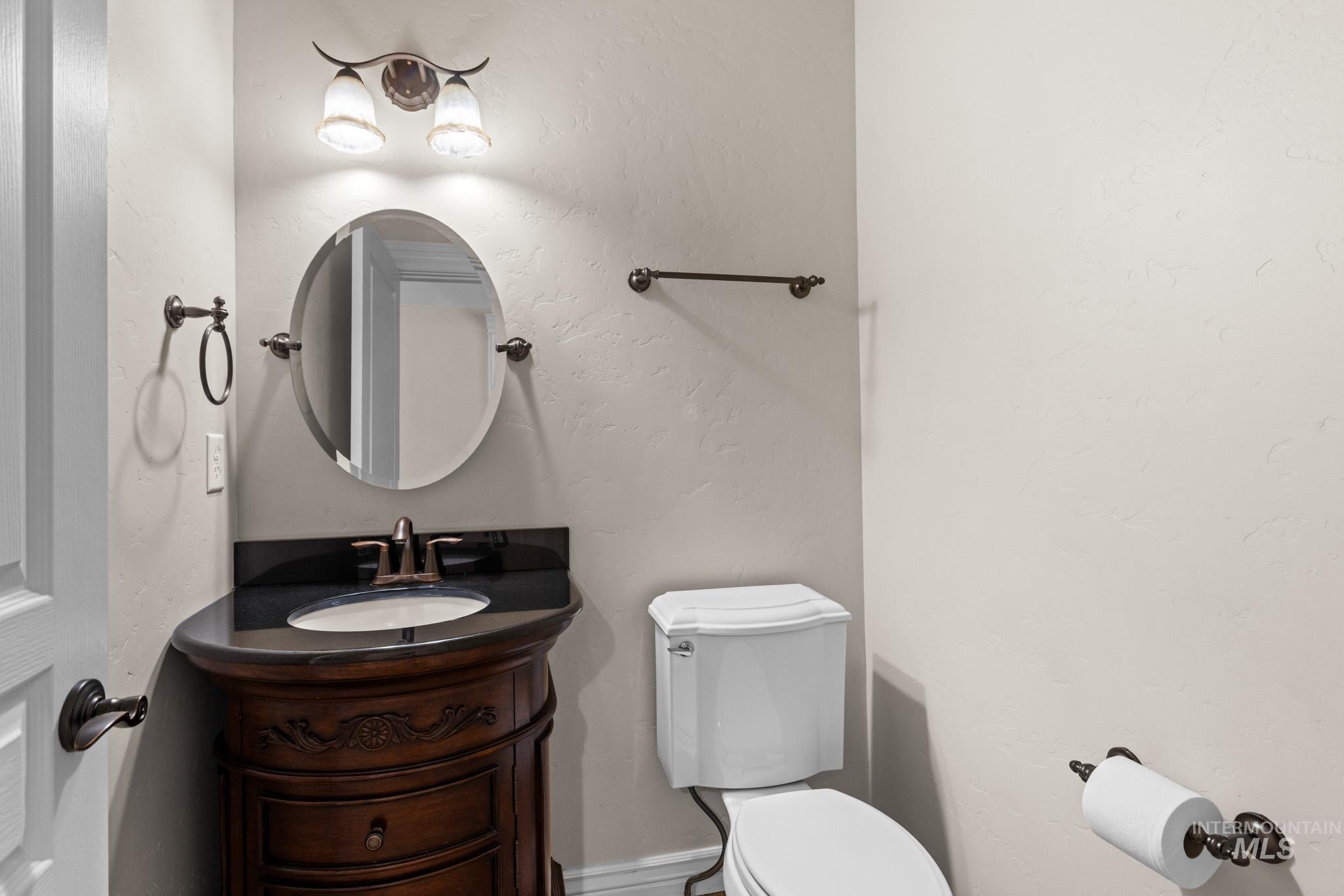 2324 S kaesemeyer Lane, Kuna, Idaho 83634, 4 Bedrooms, 2.5 Bathrooms, Residential For Sale, Price $1,499,900,MLS 98996472