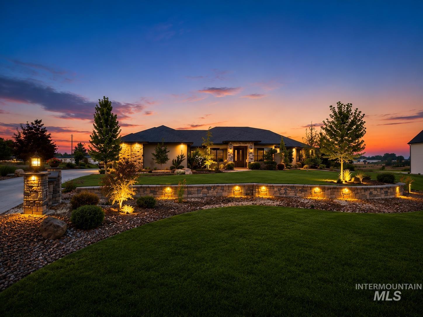 25498 Havard Oak Pl, Caldwell, Idaho 83607, 4 Bedrooms, 2.5 Bathrooms, Residential For Sale, Price $1,149,900,MLS 98996473