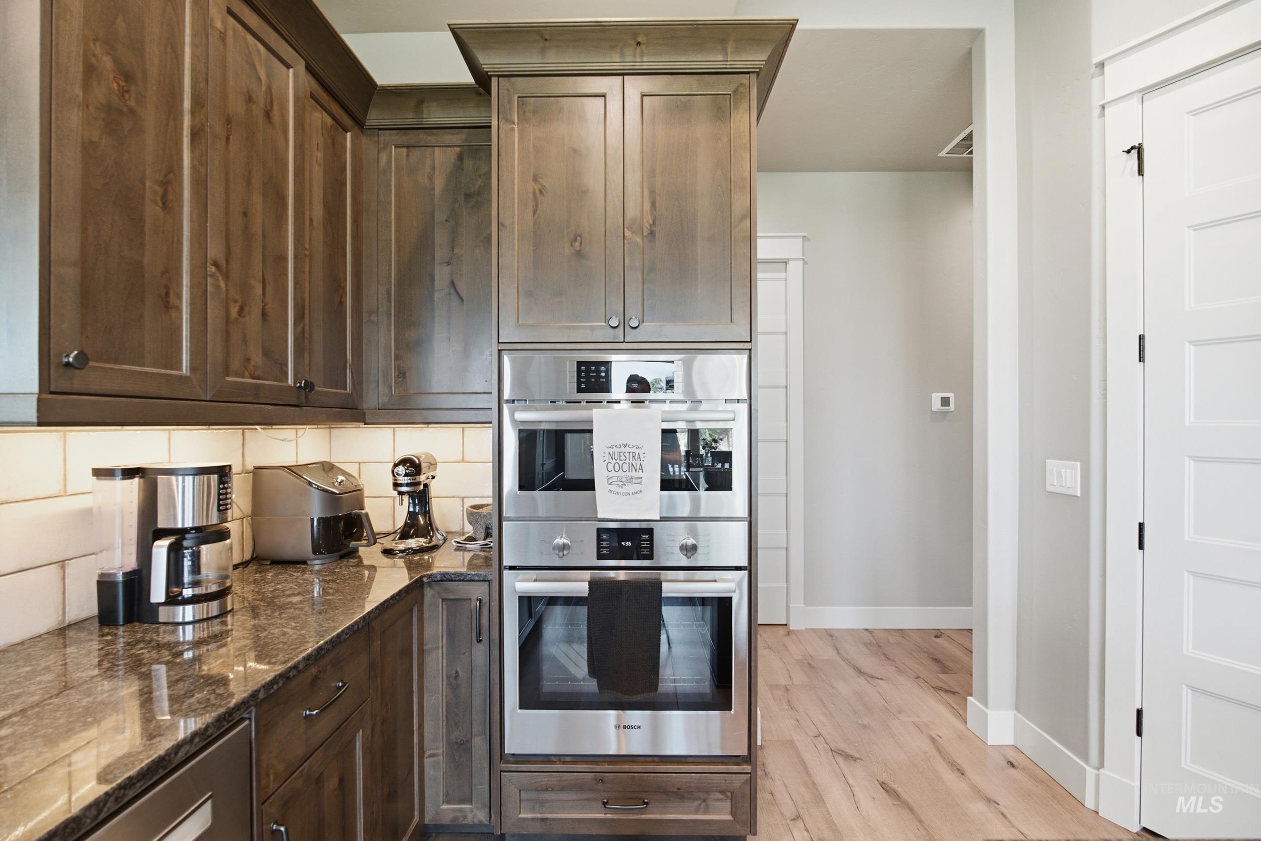 25498 Havard Oak Pl, Caldwell, Idaho 83607, 4 Bedrooms, 2.5 Bathrooms, Residential For Sale, Price $1,149,900,MLS 98996473