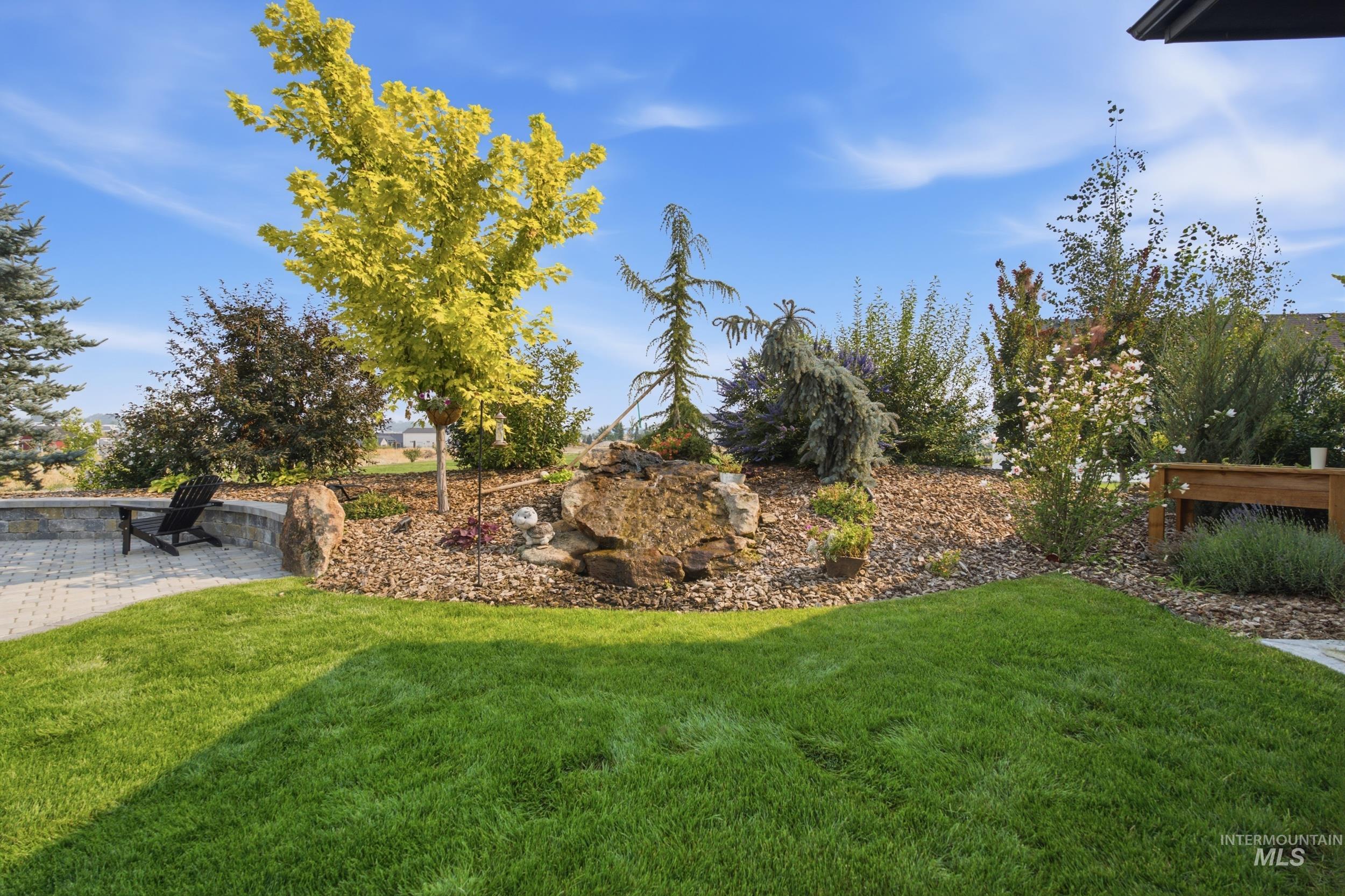 25498 Havard Oak Pl, Caldwell, Idaho 83607, 4 Bedrooms, 2.5 Bathrooms, Residential For Sale, Price $1,149,900,MLS 98996473