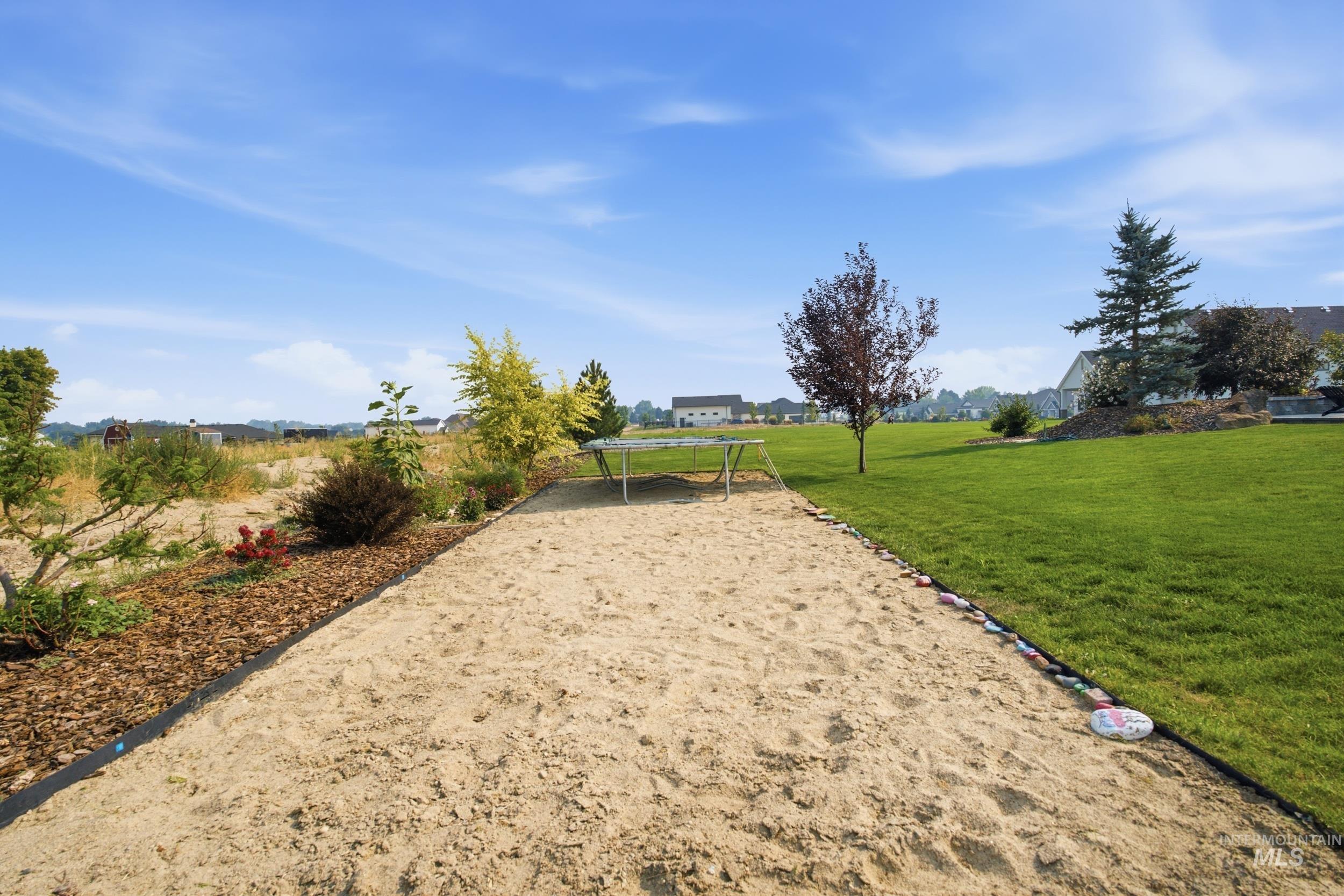 25498 Havard Oak Pl, Caldwell, Idaho 83607, 4 Bedrooms, 2.5 Bathrooms, Residential For Sale, Price $1,149,900,MLS 98996473