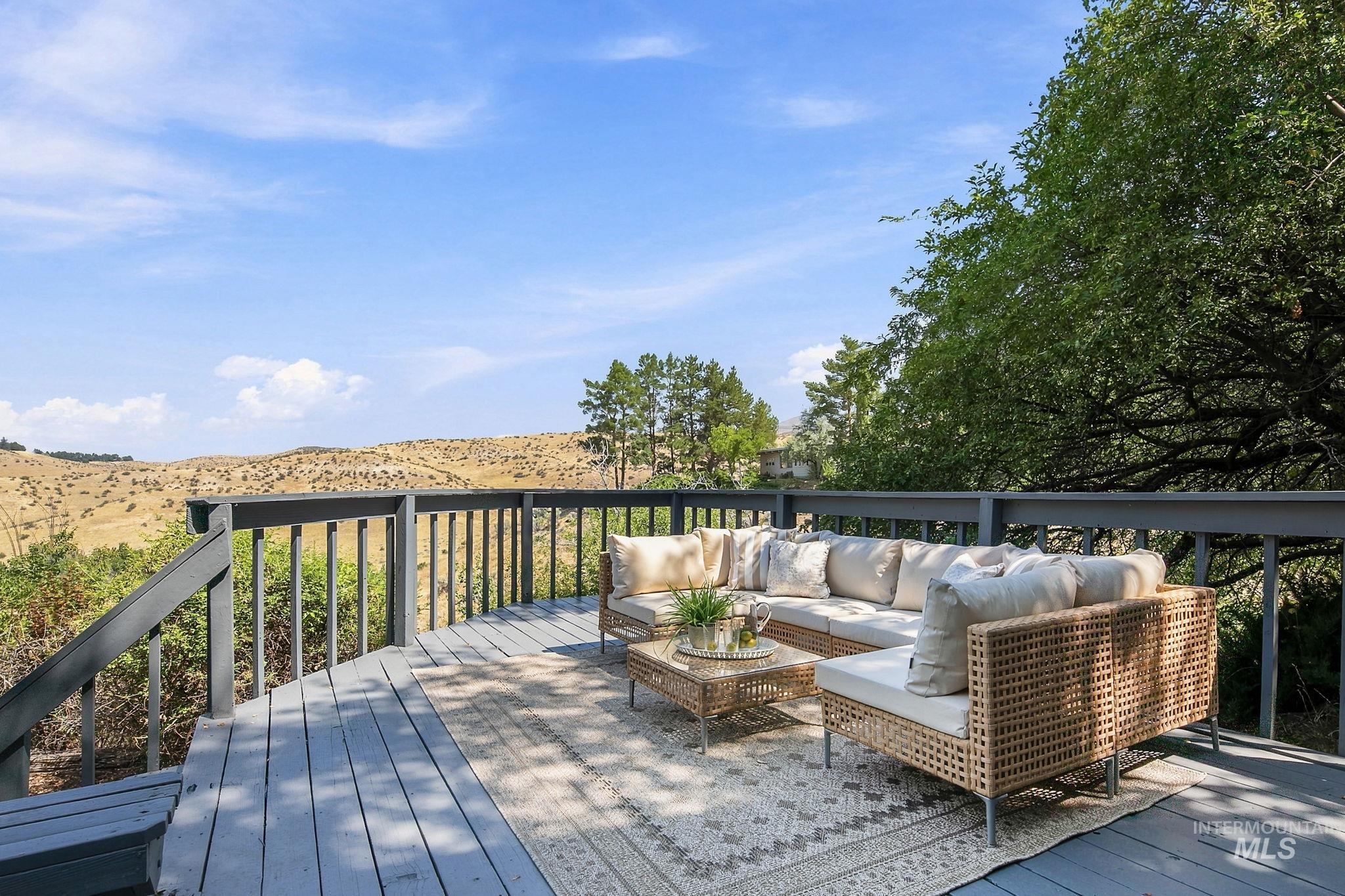 1750 E Shaw Mountain Rd, Boise, Idaho 83712, 4 Bedrooms, 3 Bathrooms, Residential For Sale, Price $1,100,000,MLS 98996474